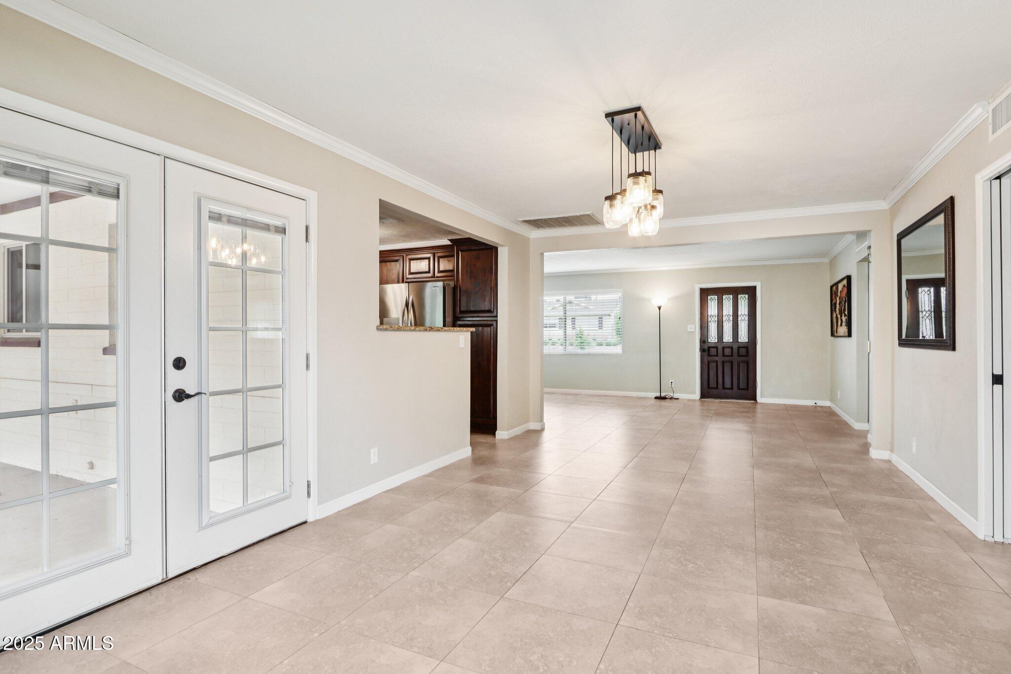 127 E GARFIELD Street