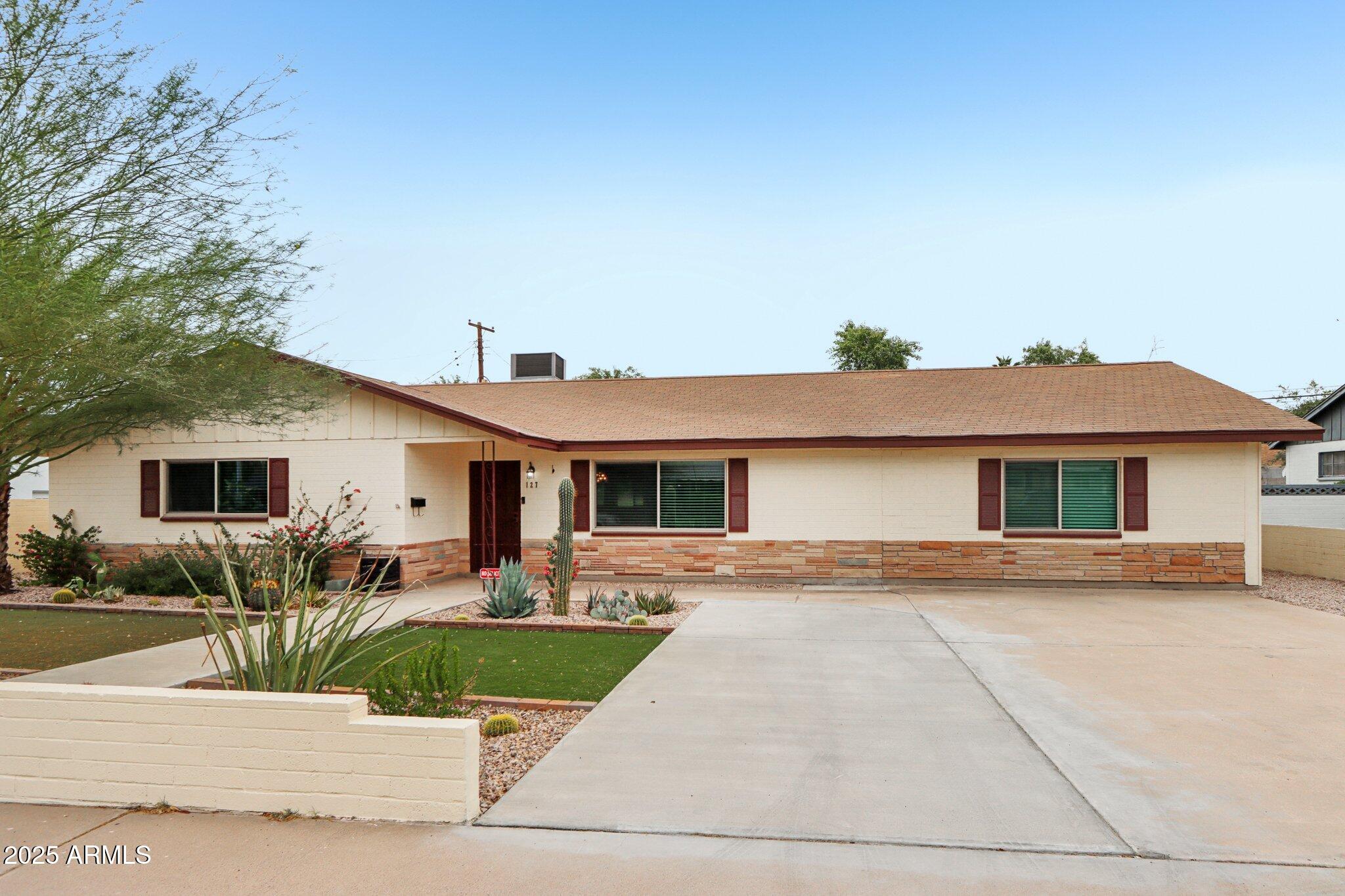 127 E GARFIELD Street