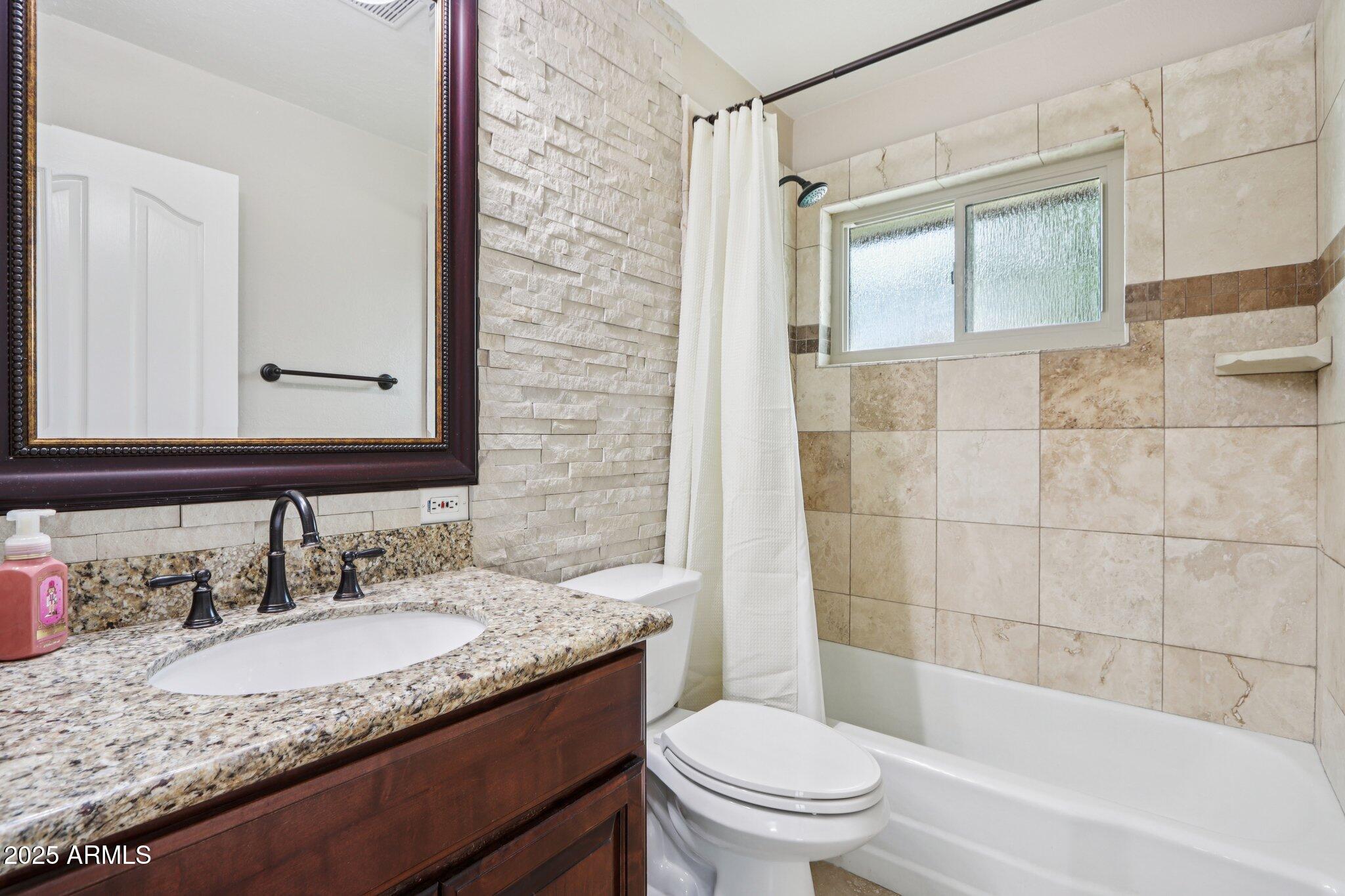 127 E GARFIELD Street