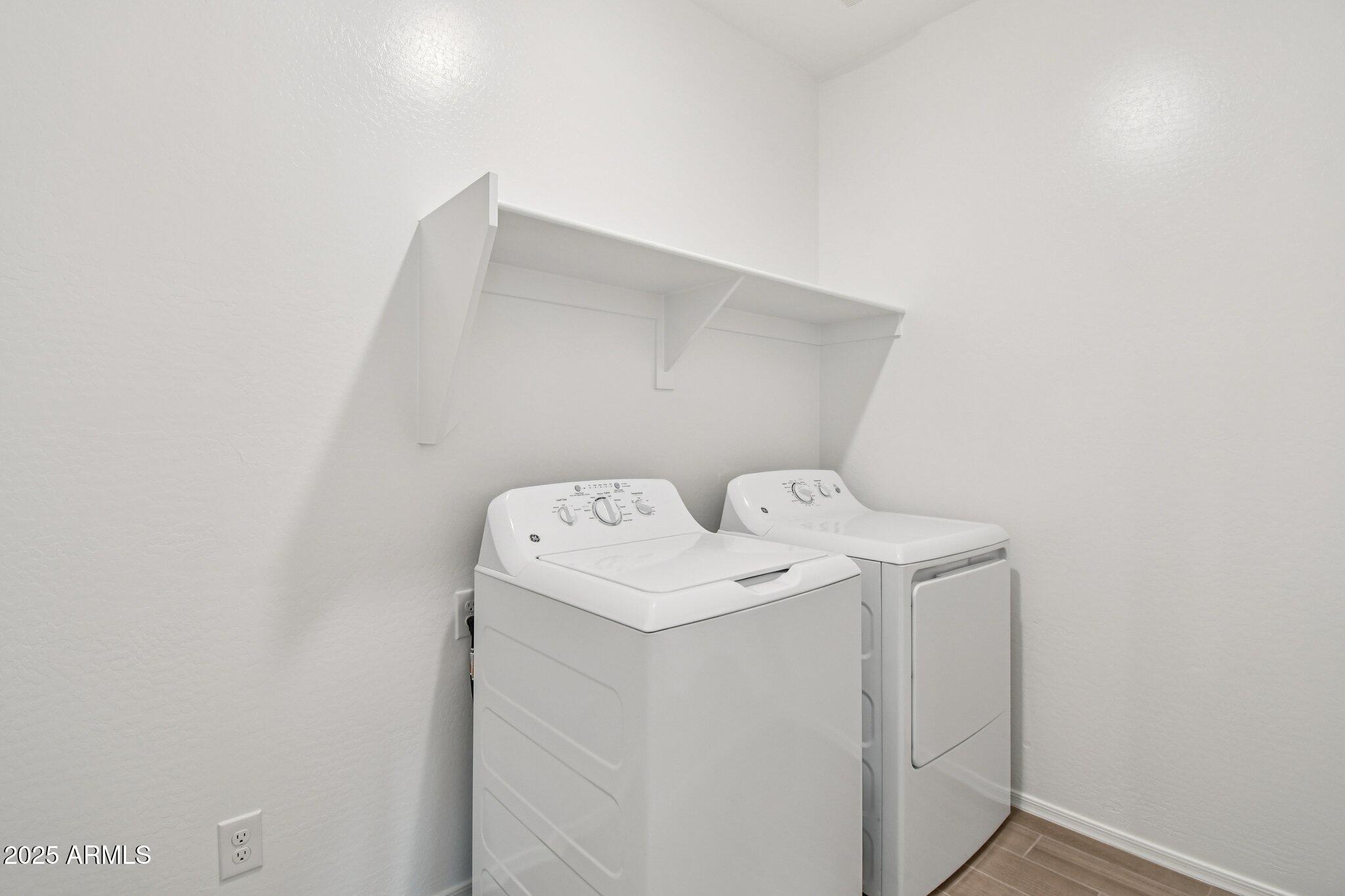 24112 W BOWKER Street