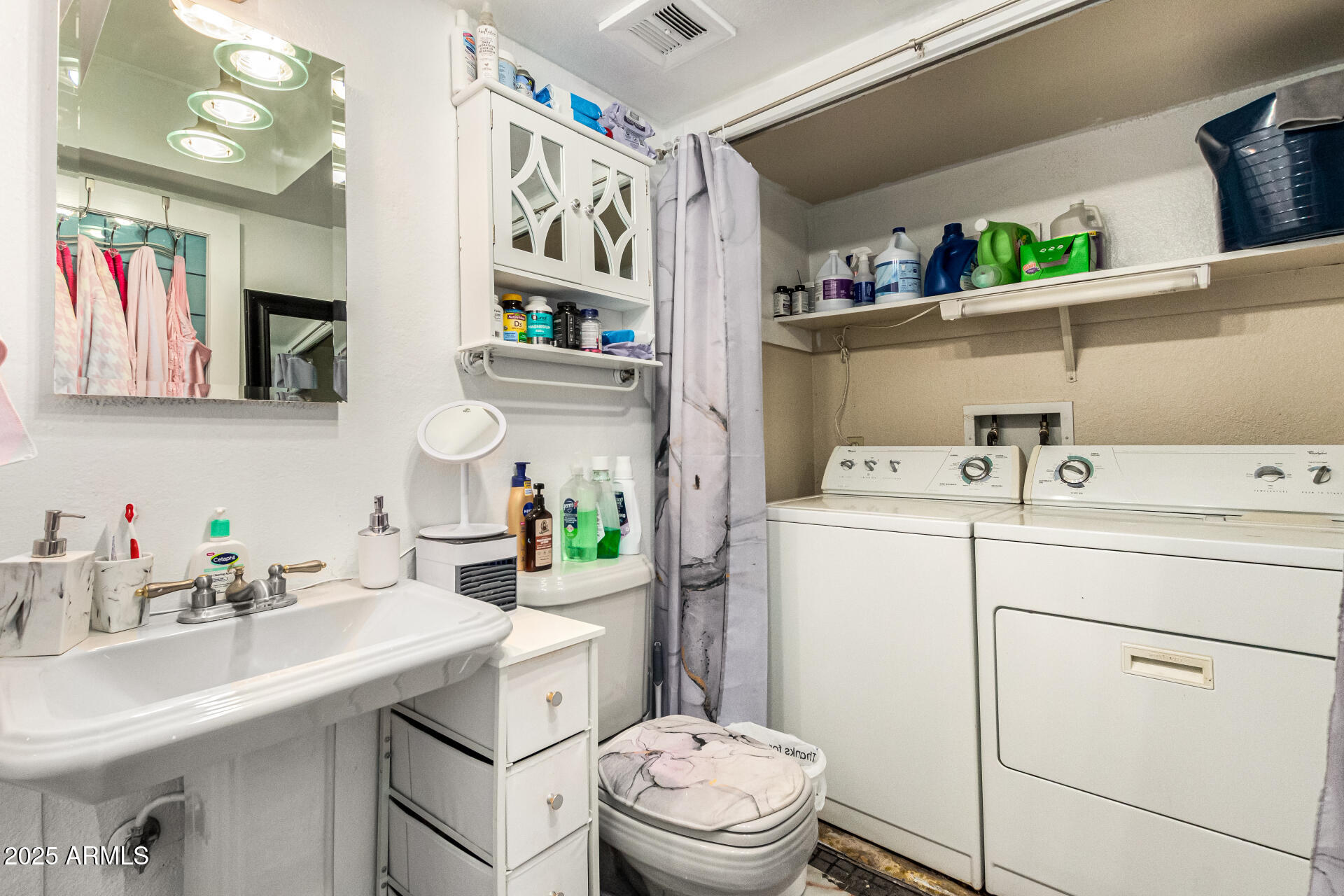 1910 W BELMONT Avenue, 34