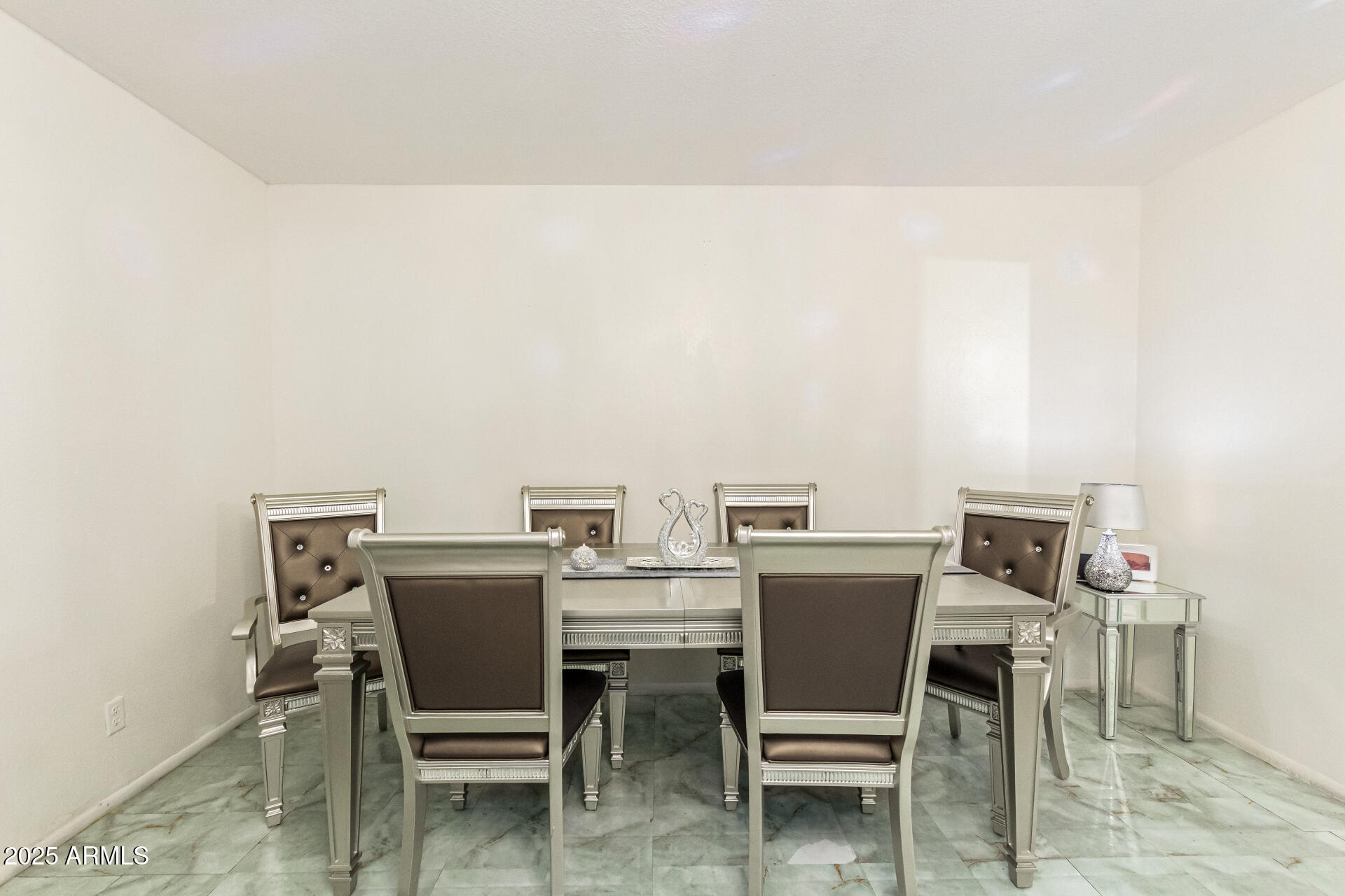 1910 W BELMONT Avenue, 34