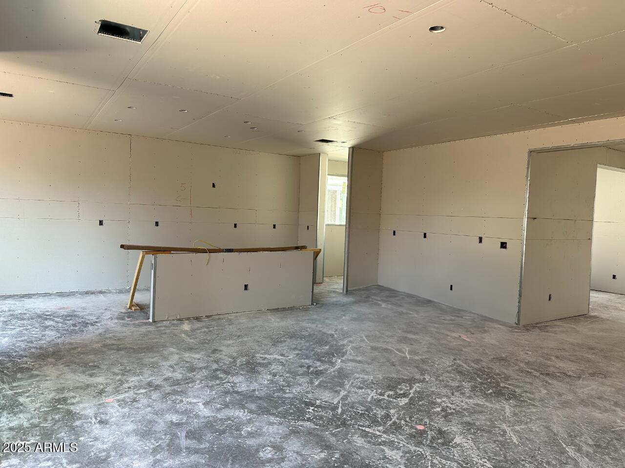 5532 W HOPI Trail