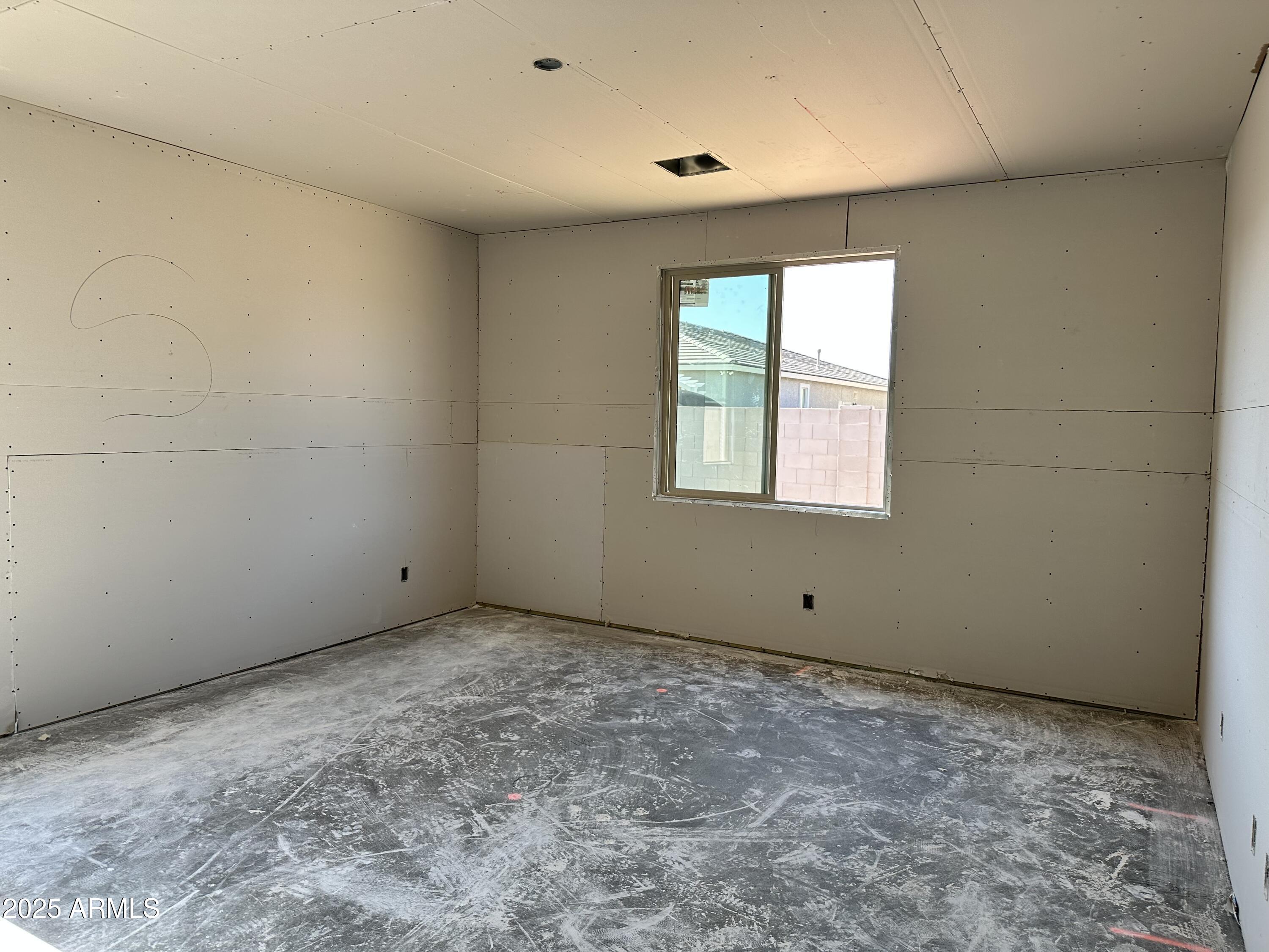 5532 W HOPI Trail