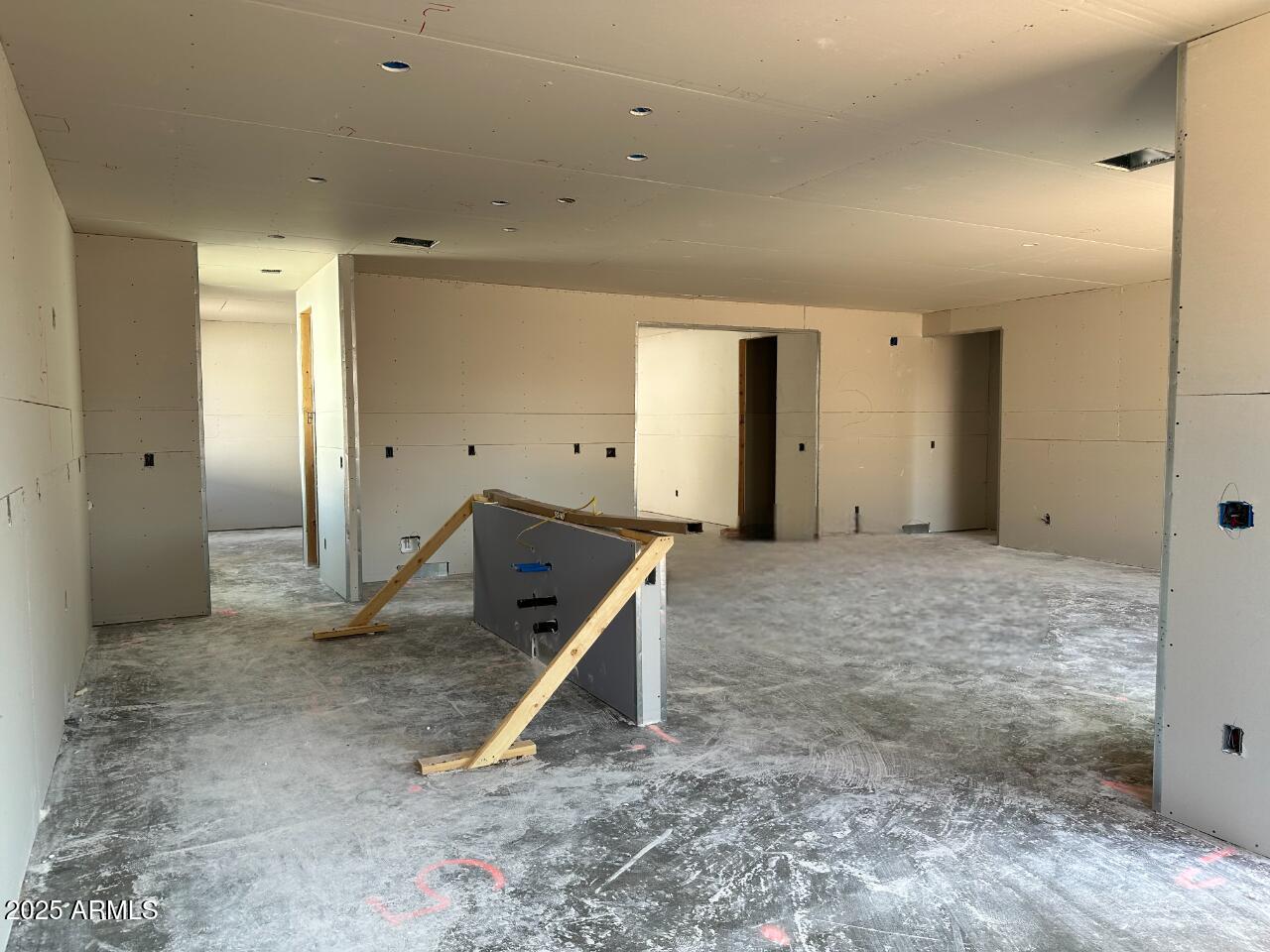5532 W HOPI Trail