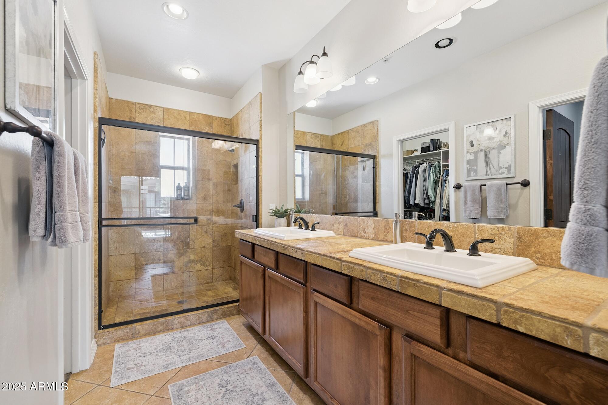 3935 E ROUGH RIDER Road, 1024