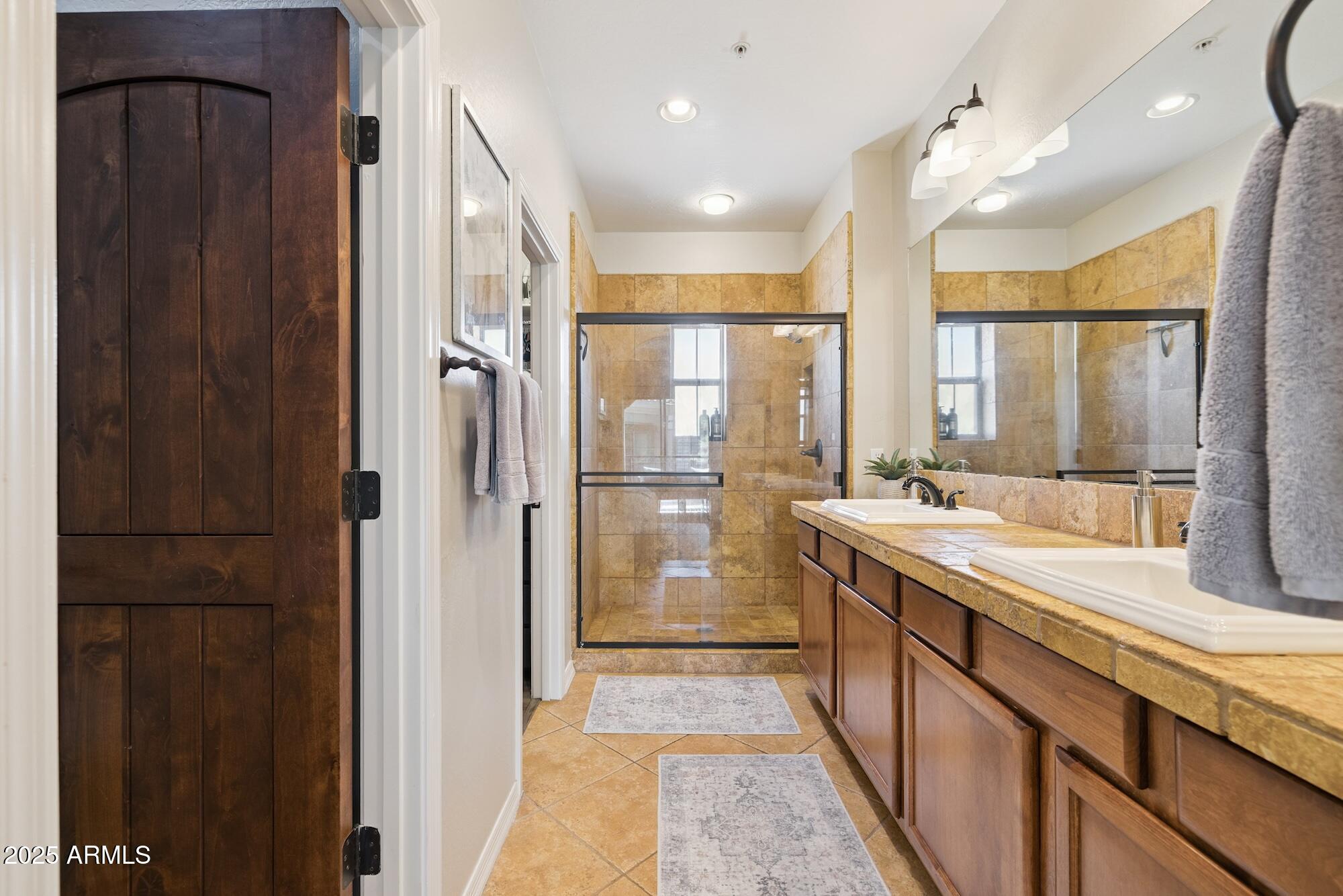 3935 E ROUGH RIDER Road, 1024