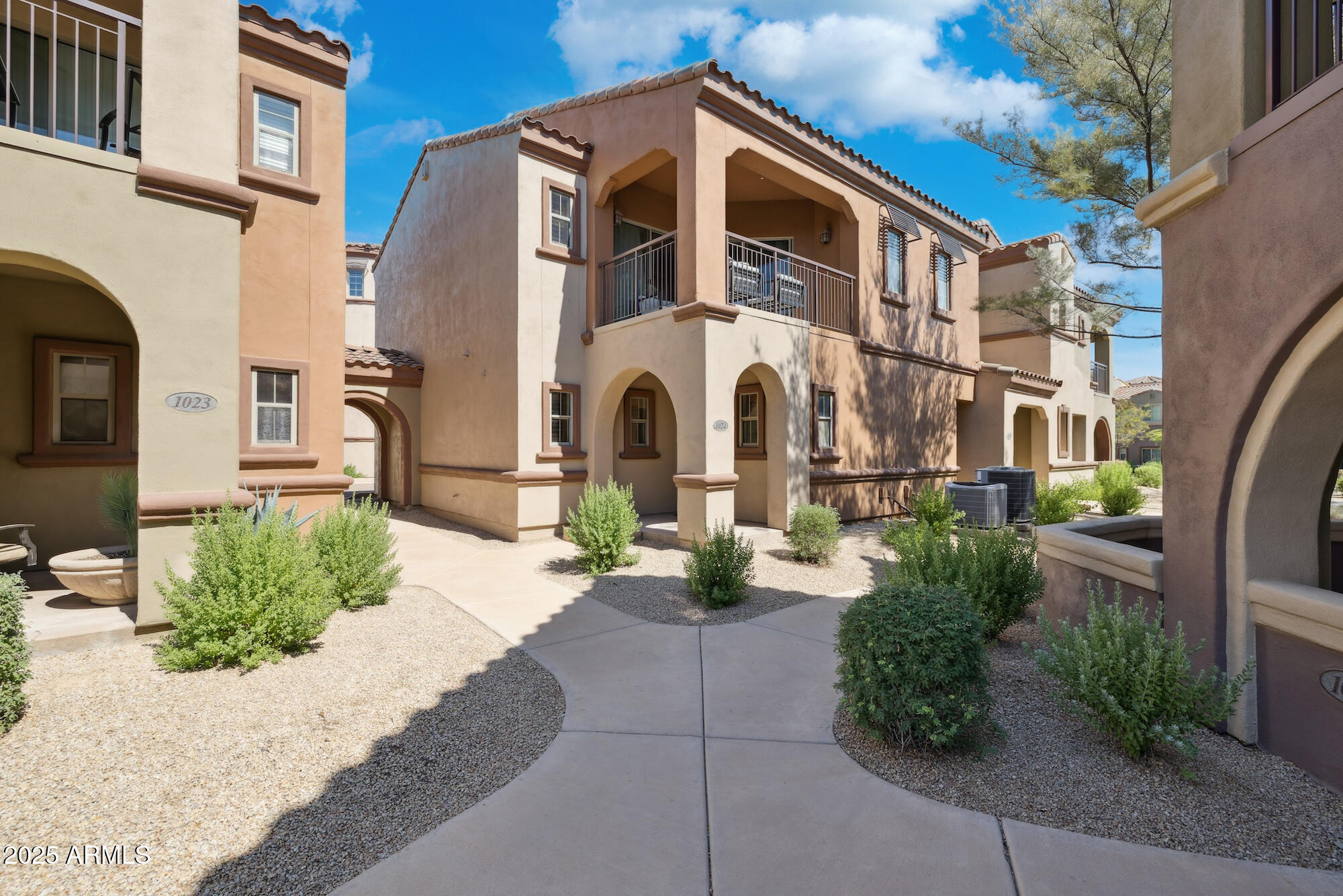 3935 E ROUGH RIDER Road, 1024