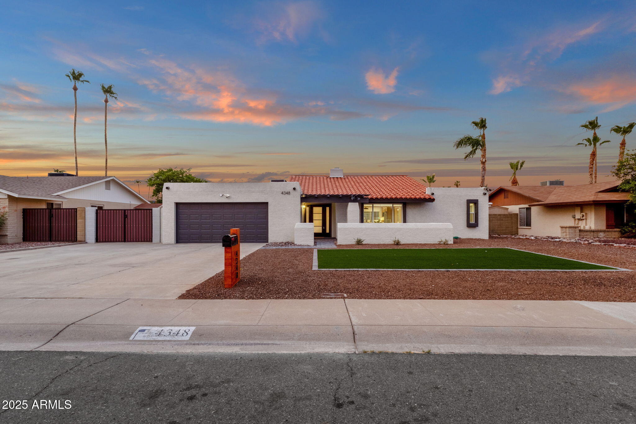 4348 E SHEENA Drive