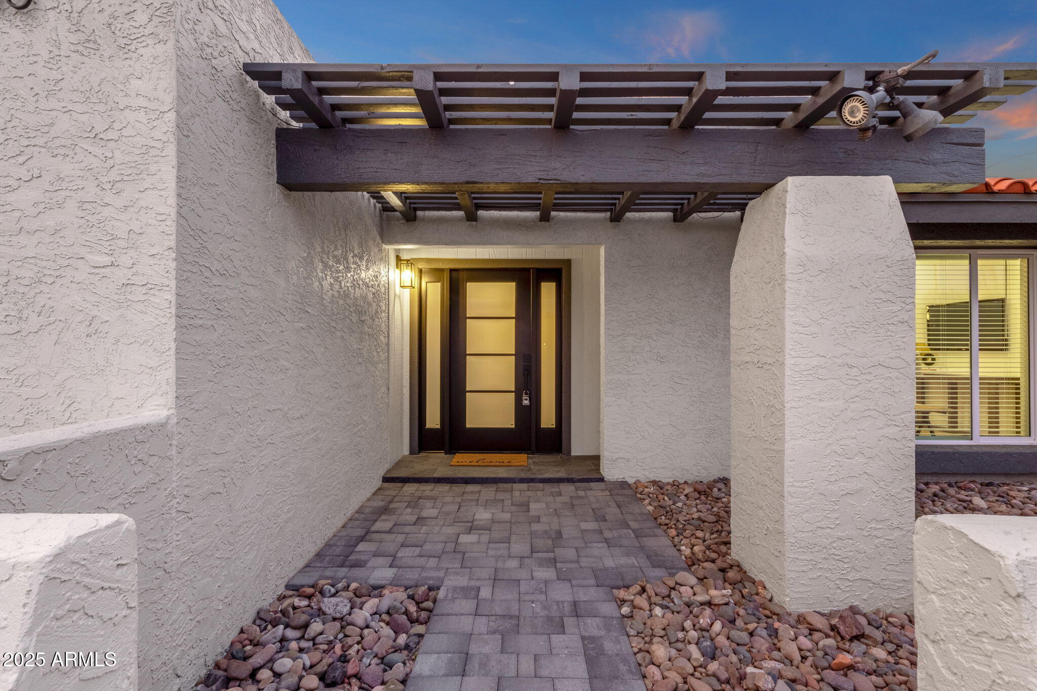 4348 E SHEENA Drive