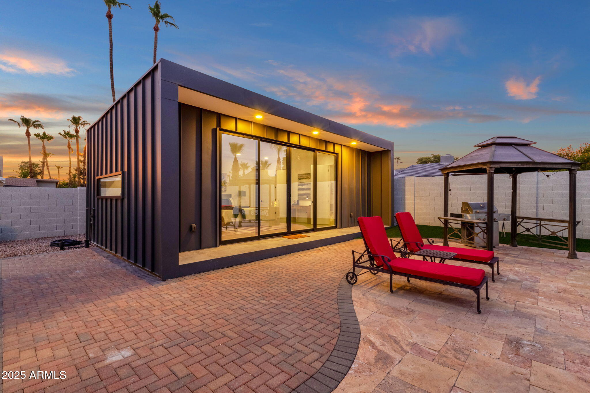 4348 E SHEENA Drive