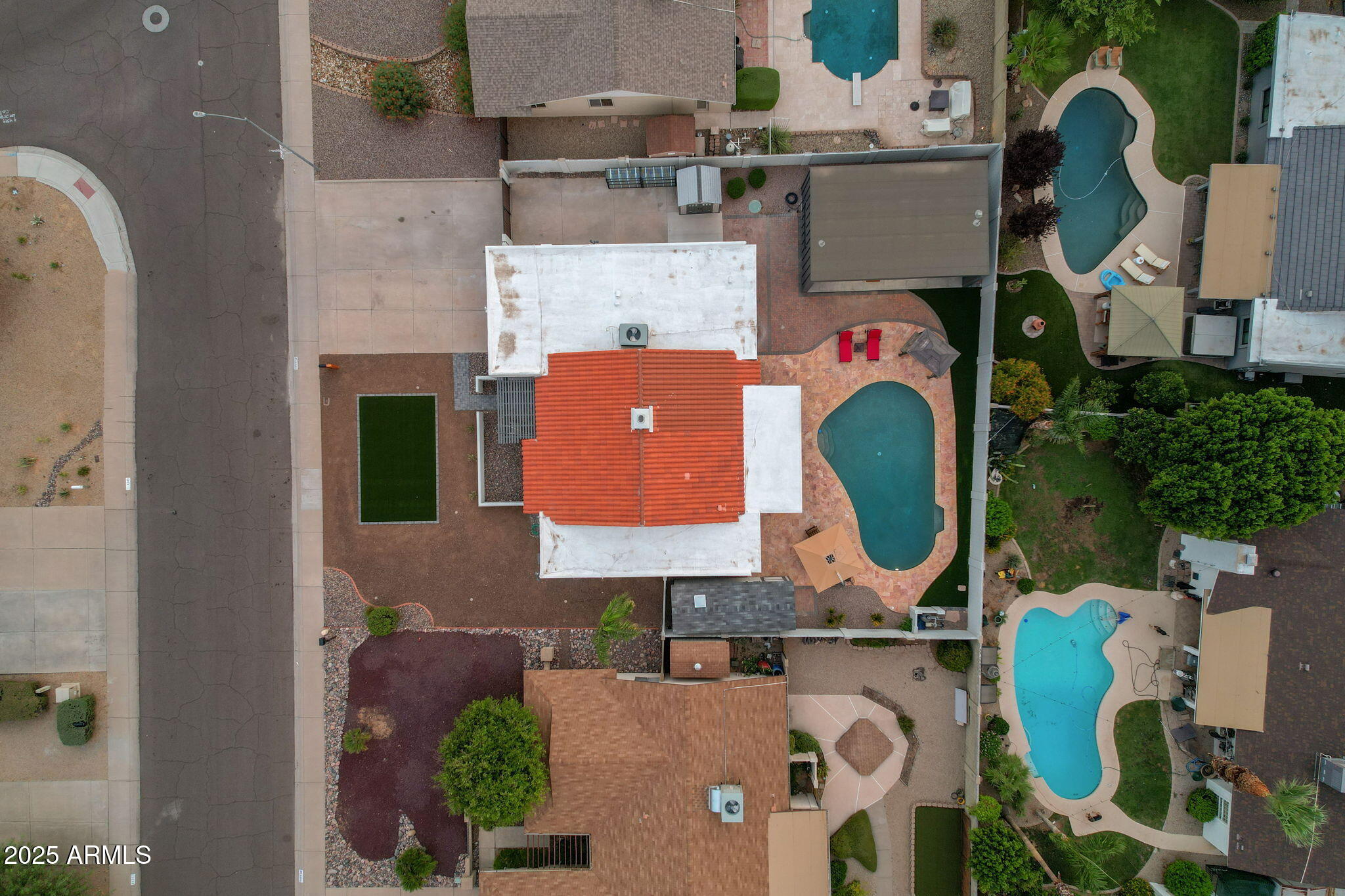 4348 E SHEENA Drive