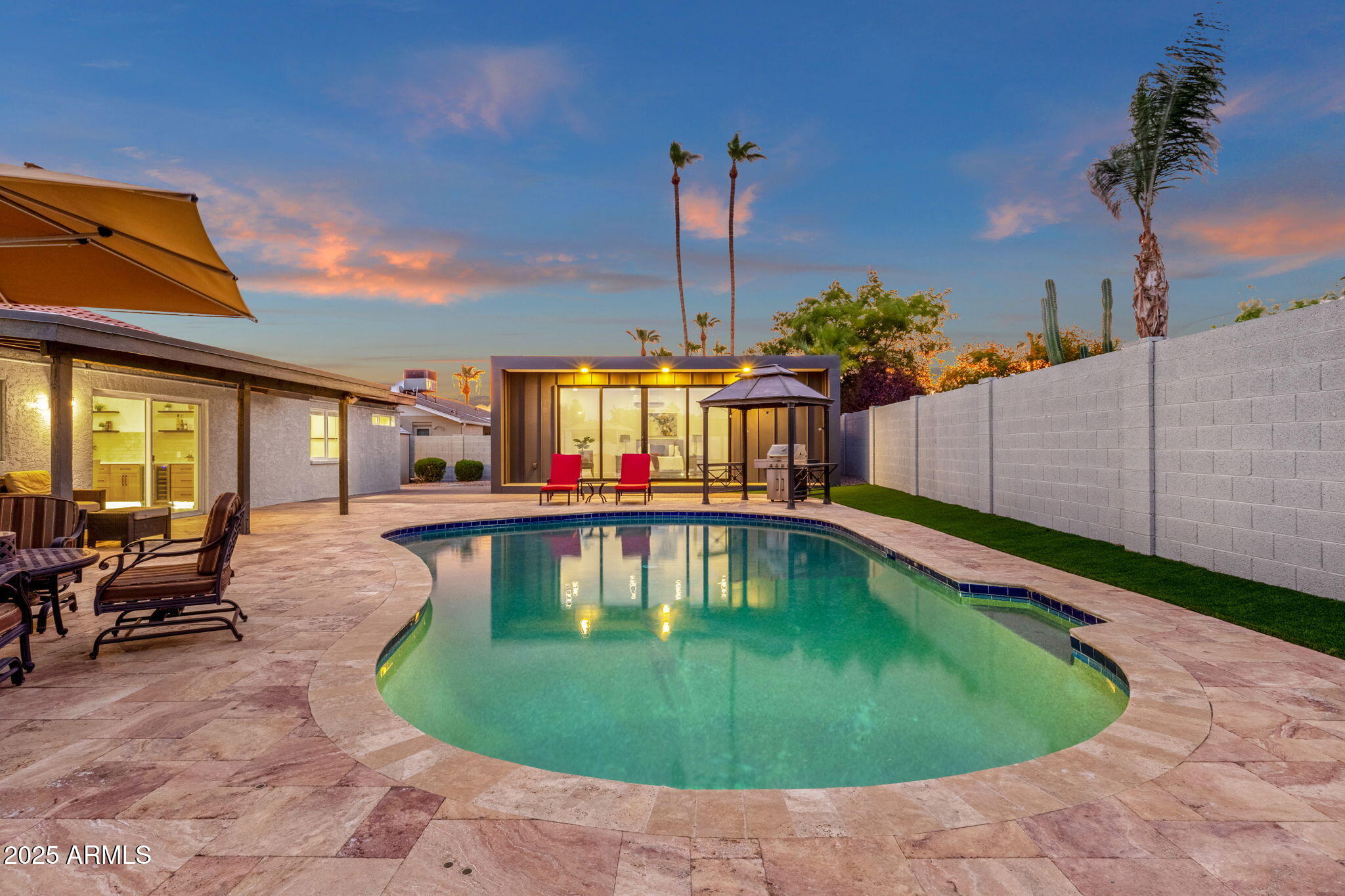 4348 E SHEENA Drive