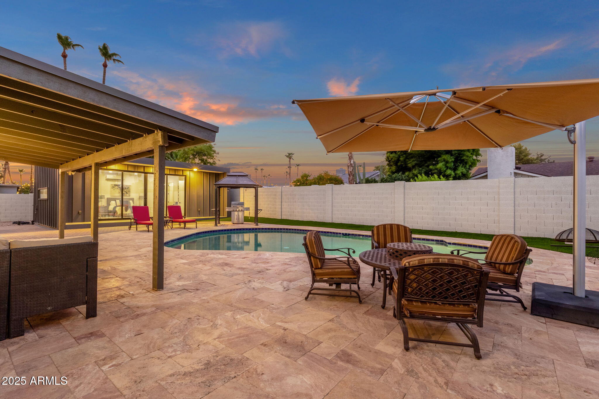 4348 E SHEENA Drive