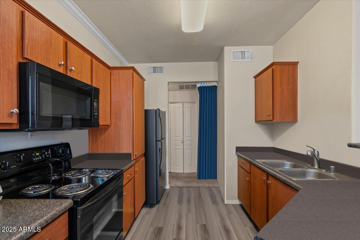 1941 S PIERPONT Drive, 2032