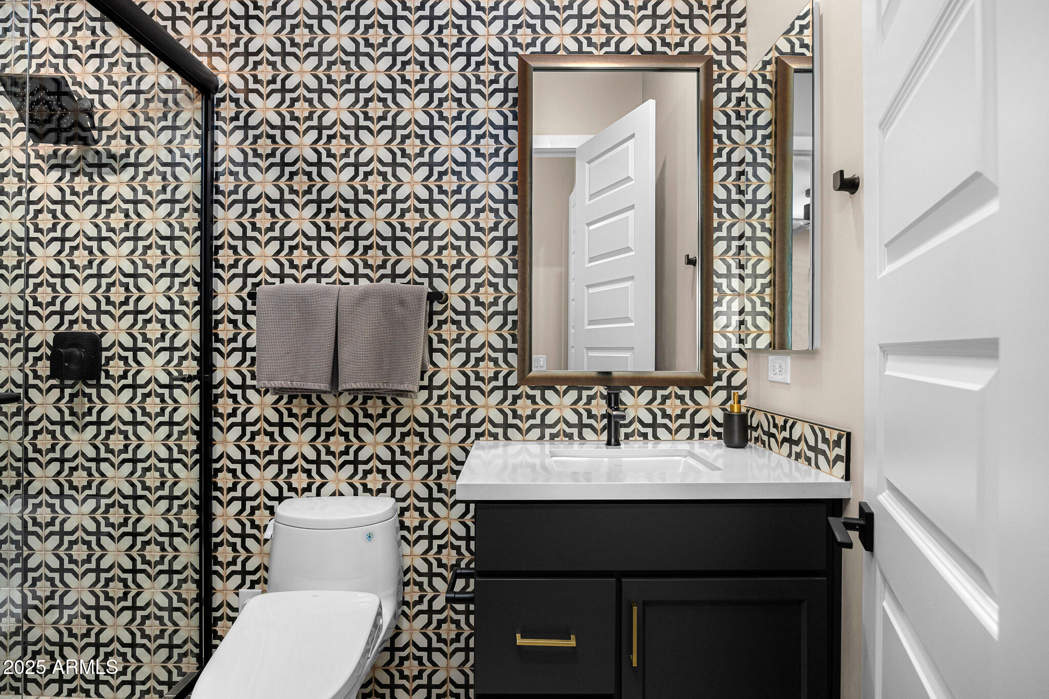 13195 E JUAN TABO Road