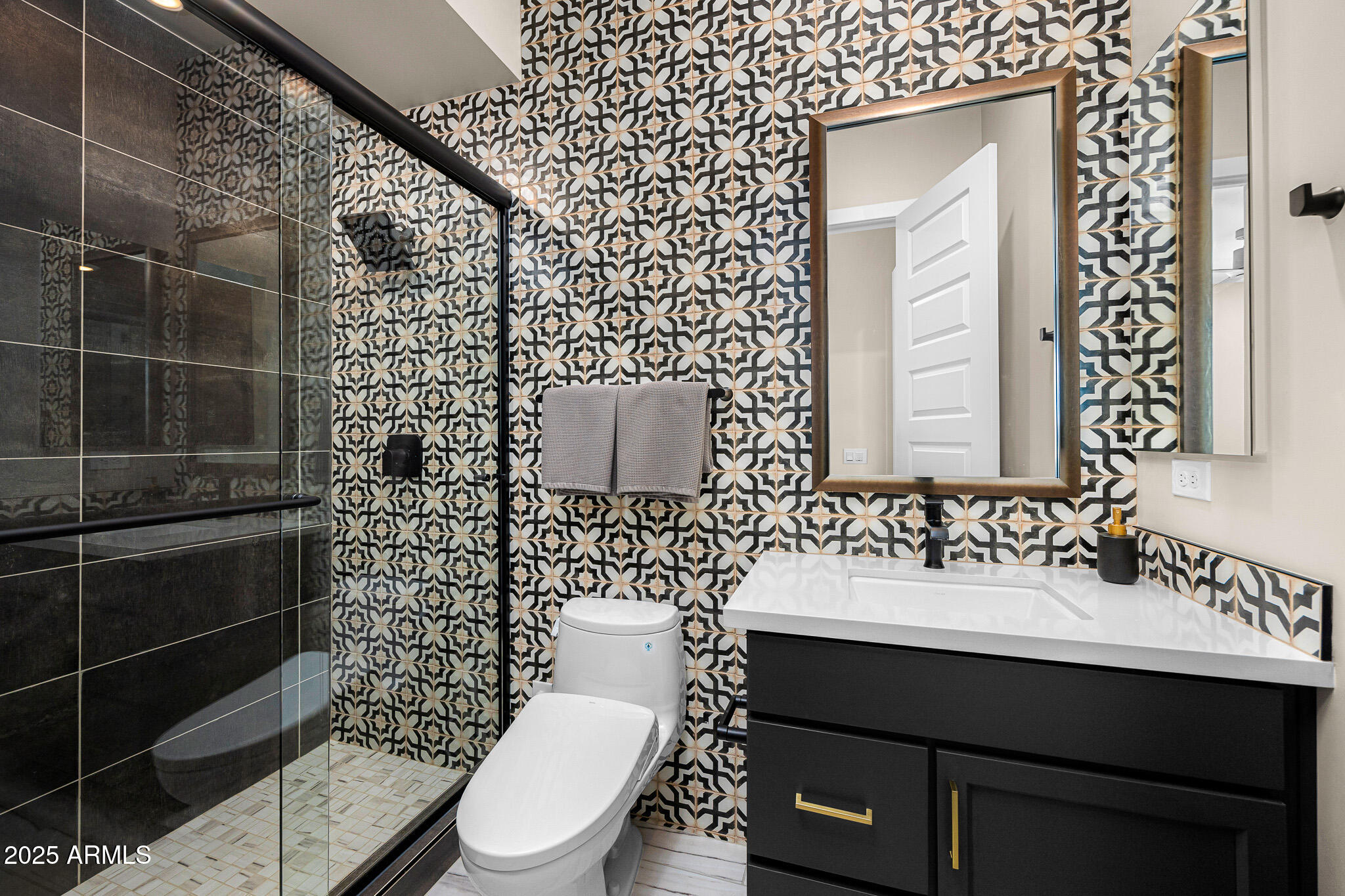 13195 E JUAN TABO Road