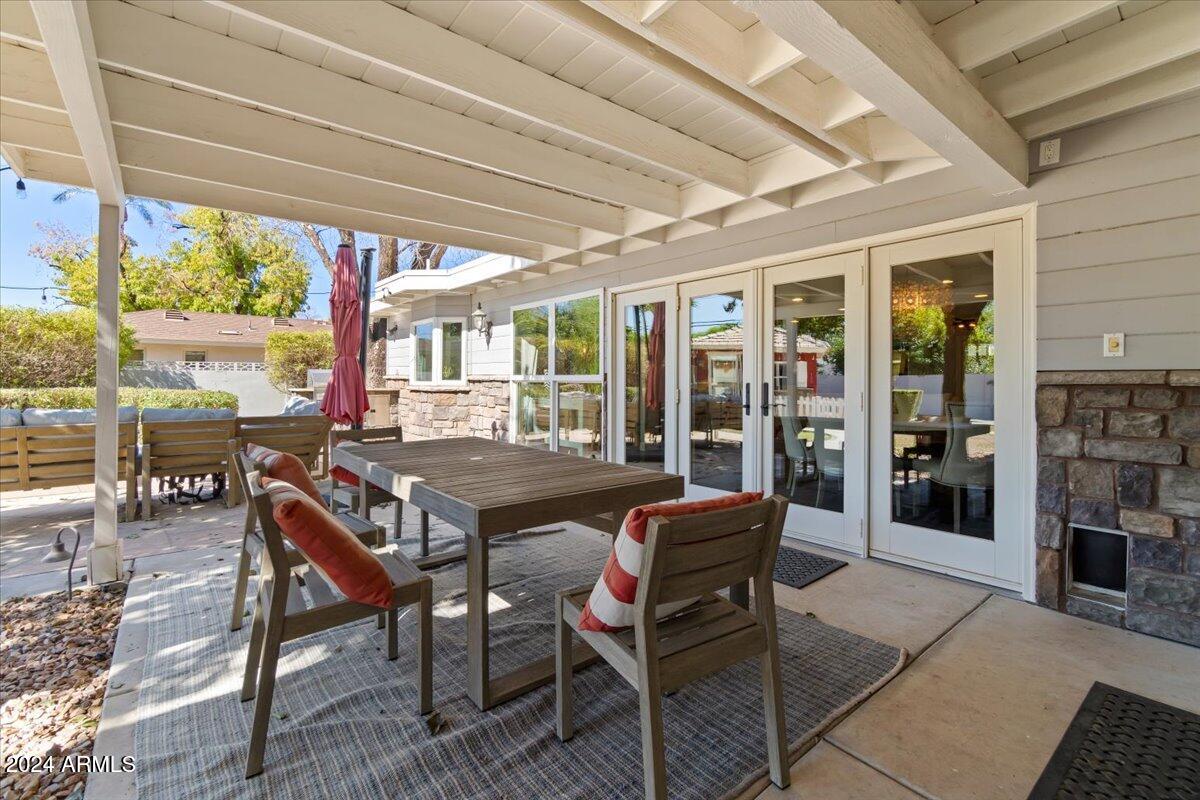 3841 E ELM Street