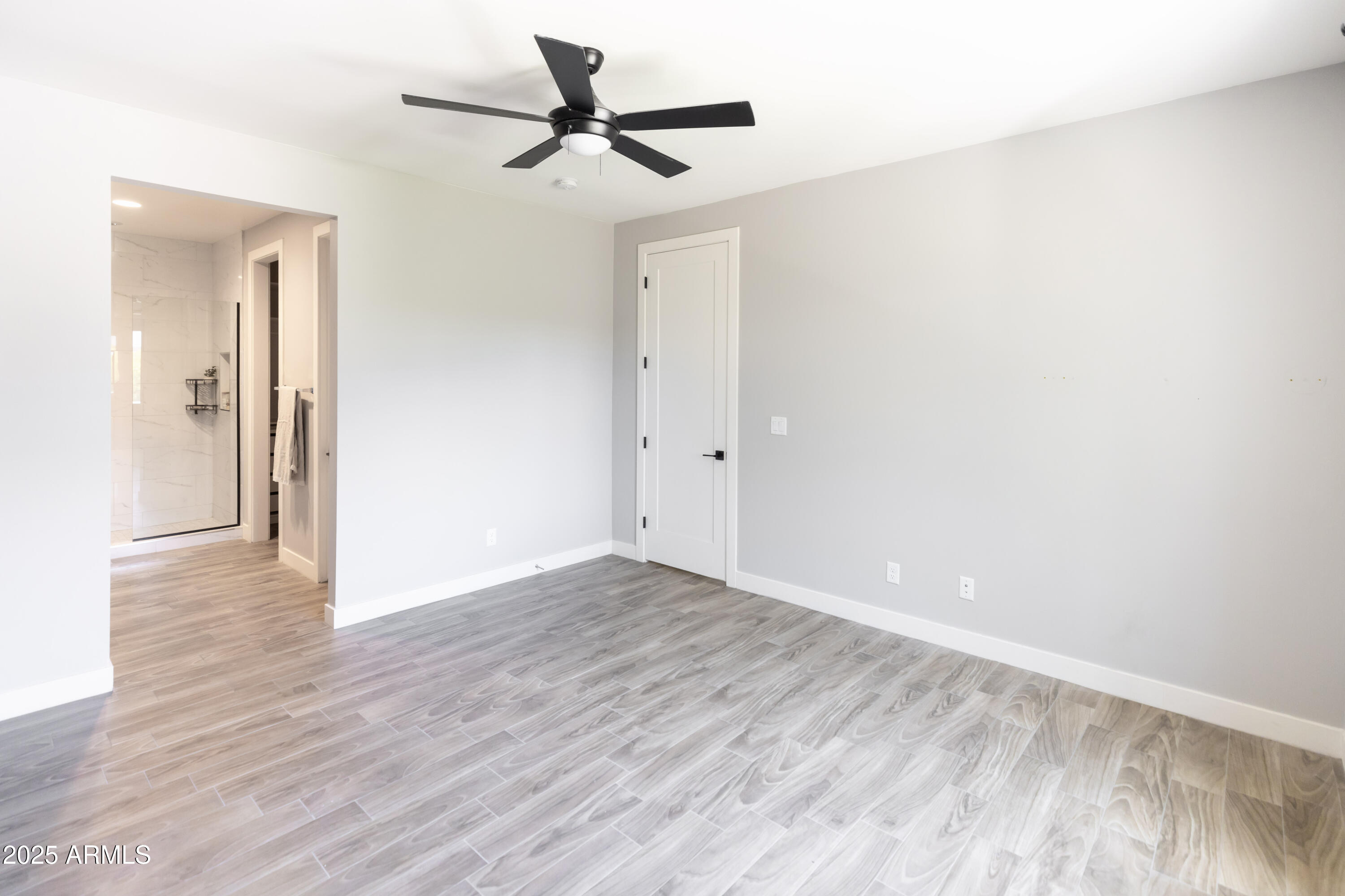 2819 N 28TH Place