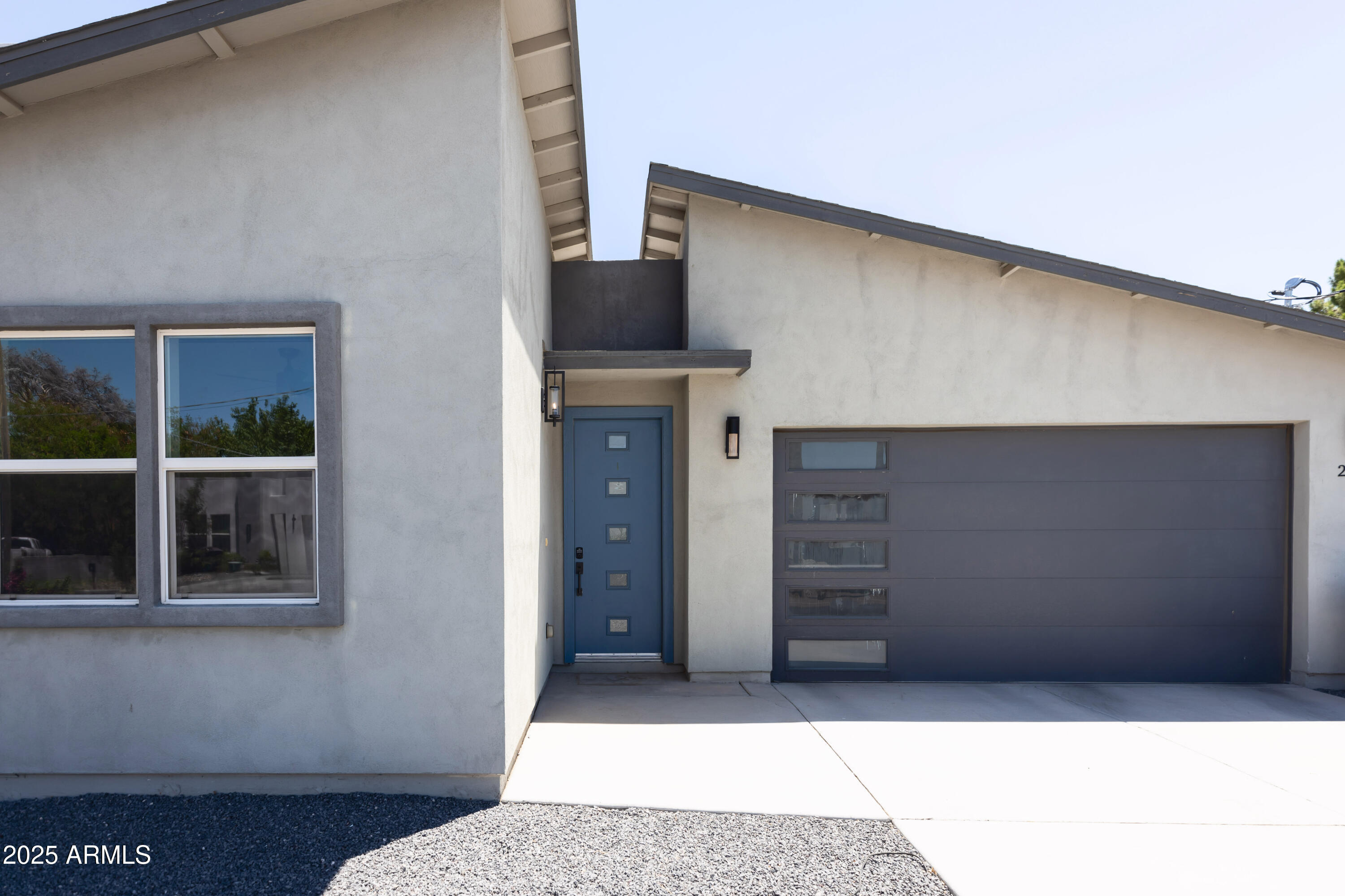 2819 N 28TH Place
