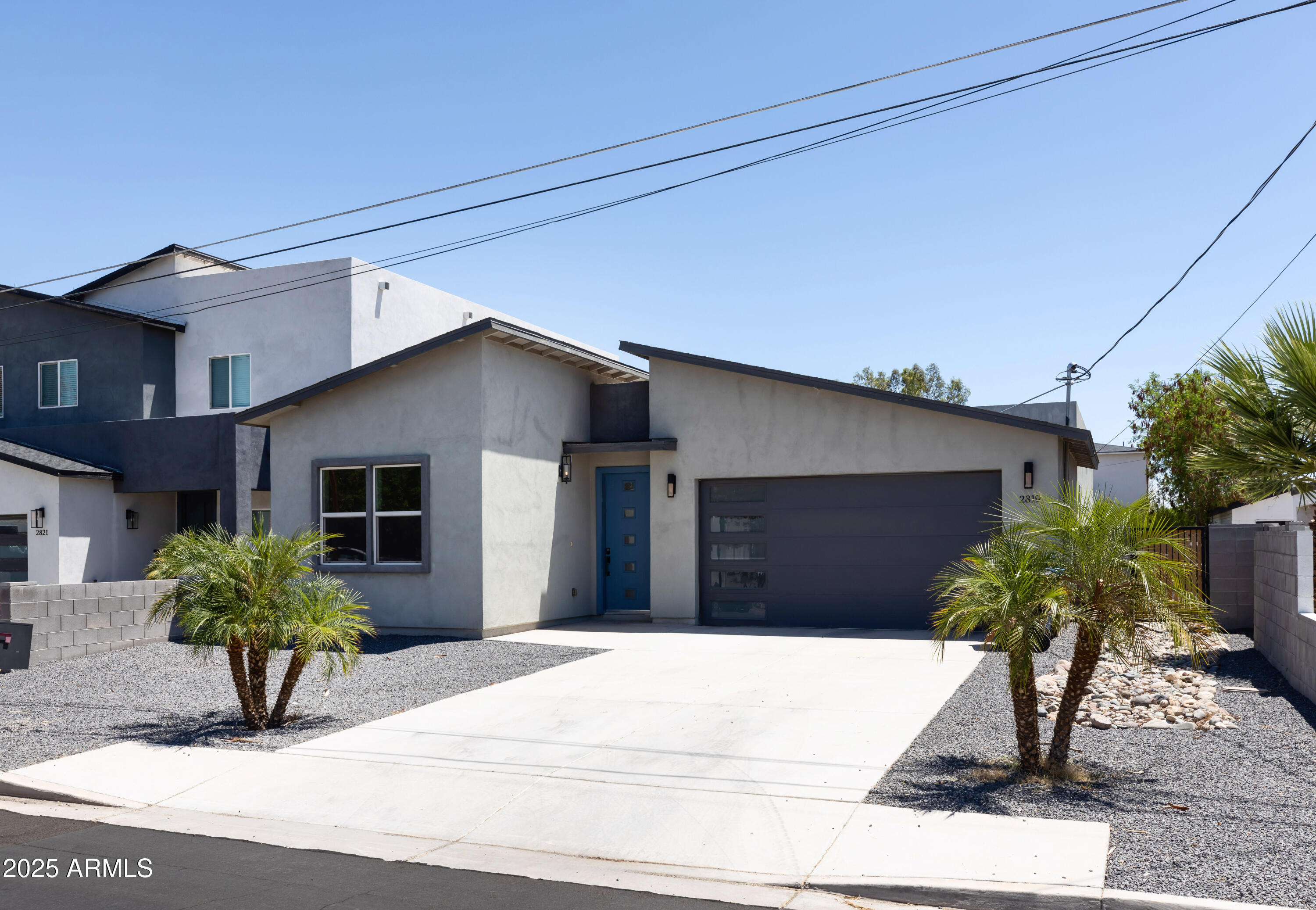 2819 N 28TH Place