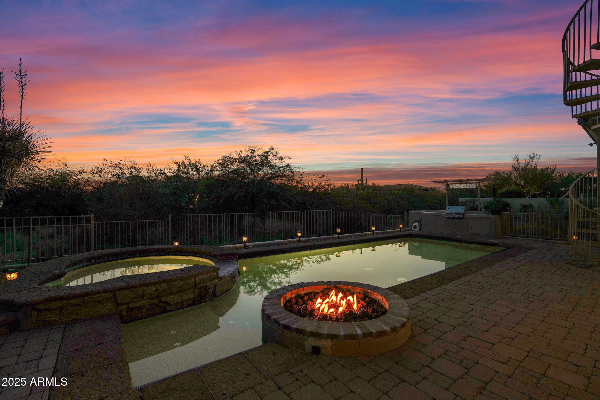 3254 N LADERA Circle