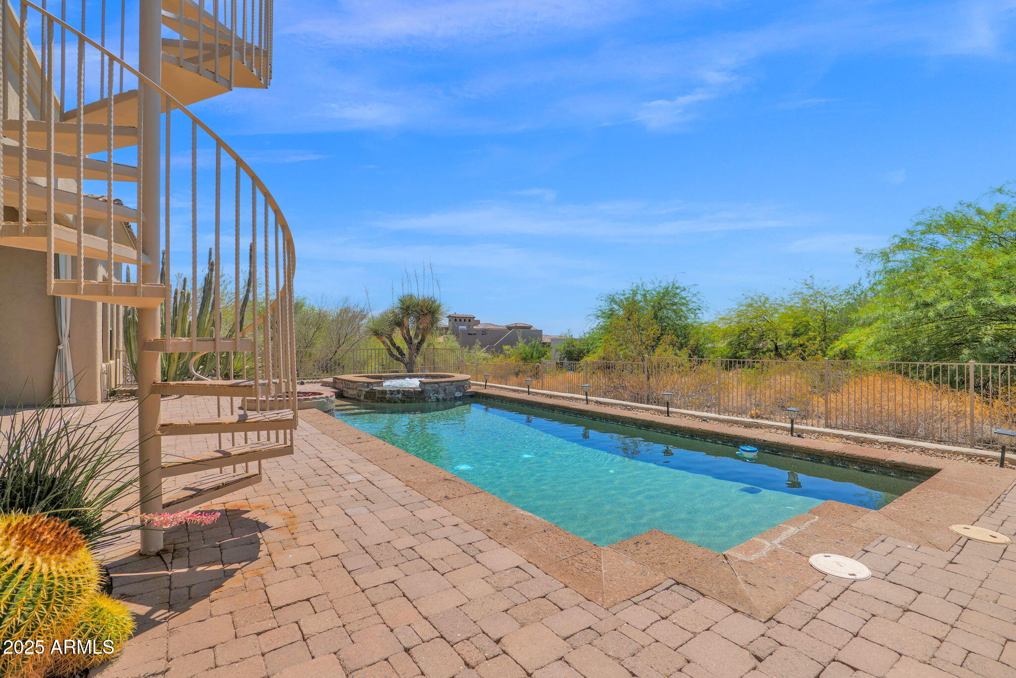 3254 N LADERA Circle