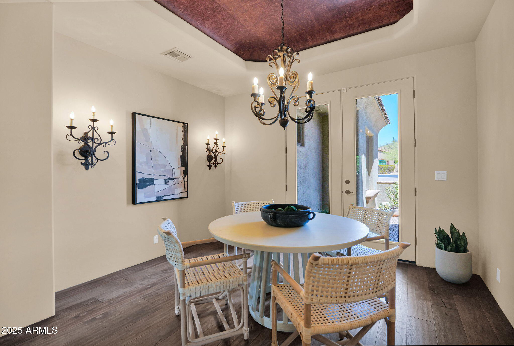 3254 N LADERA Circle