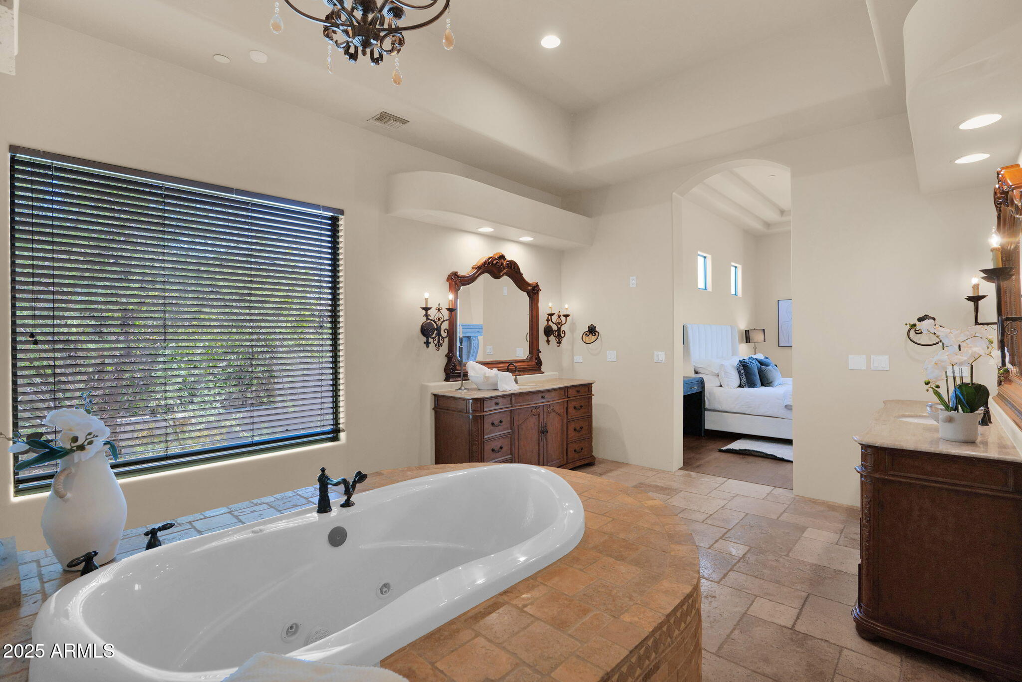 3254 N LADERA Circle