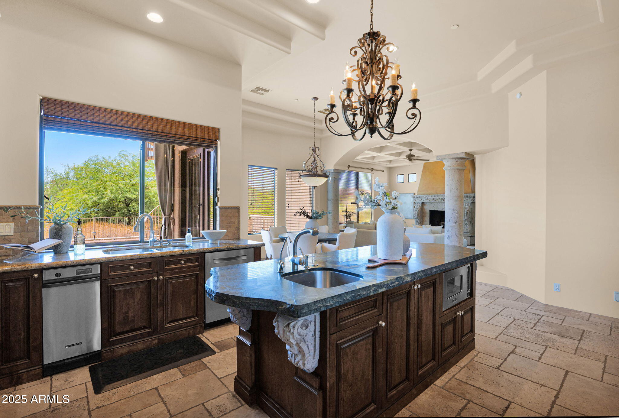 3254 N LADERA Circle