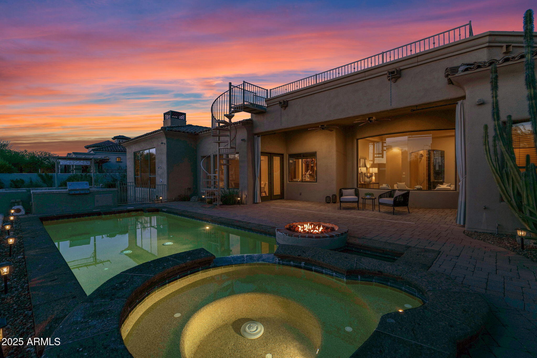 3254 N LADERA Circle