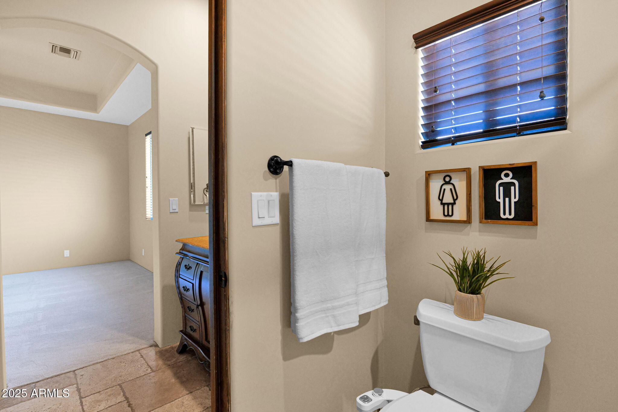 3254 N LADERA Circle