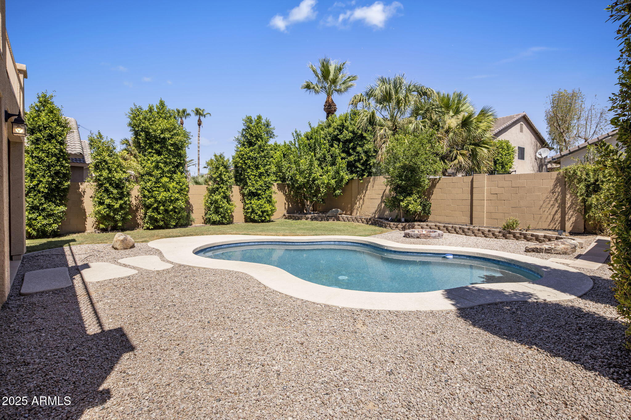 14274 W WELDON Avenue