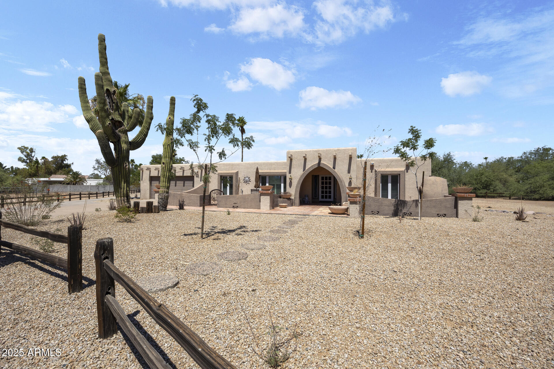 8426 E PARADISE Drive