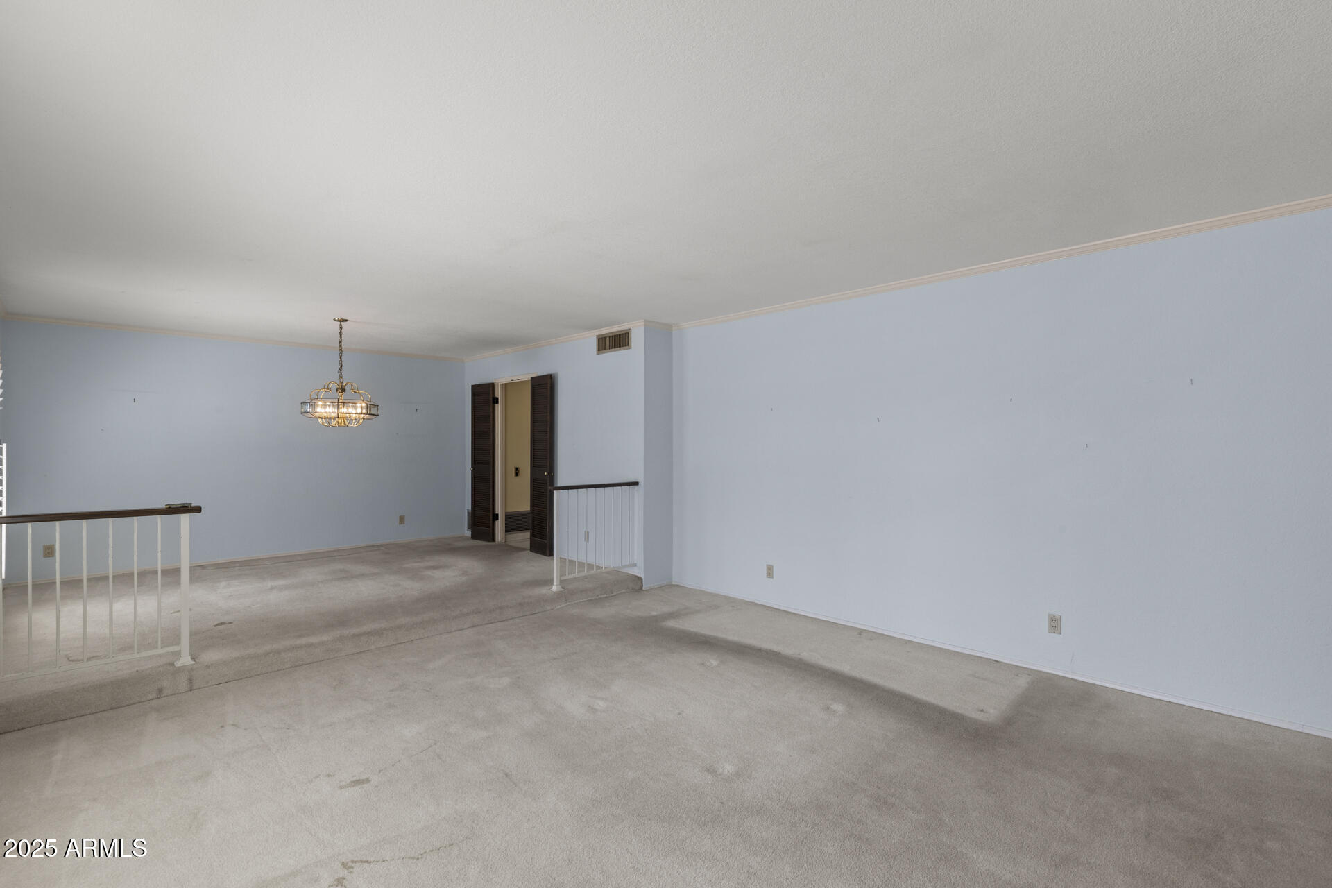 8426 E PARADISE Drive