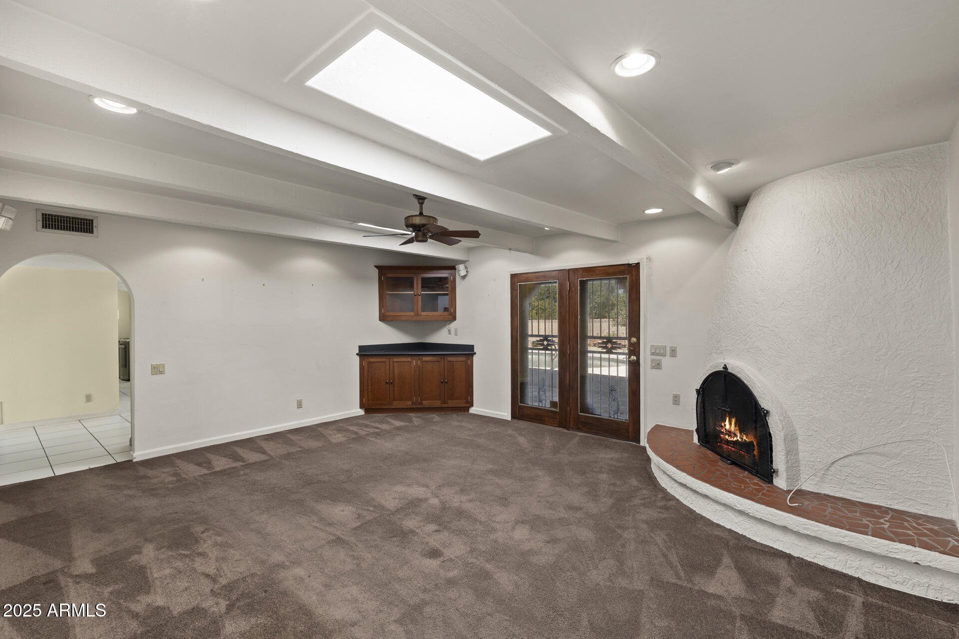 8426 E PARADISE Drive