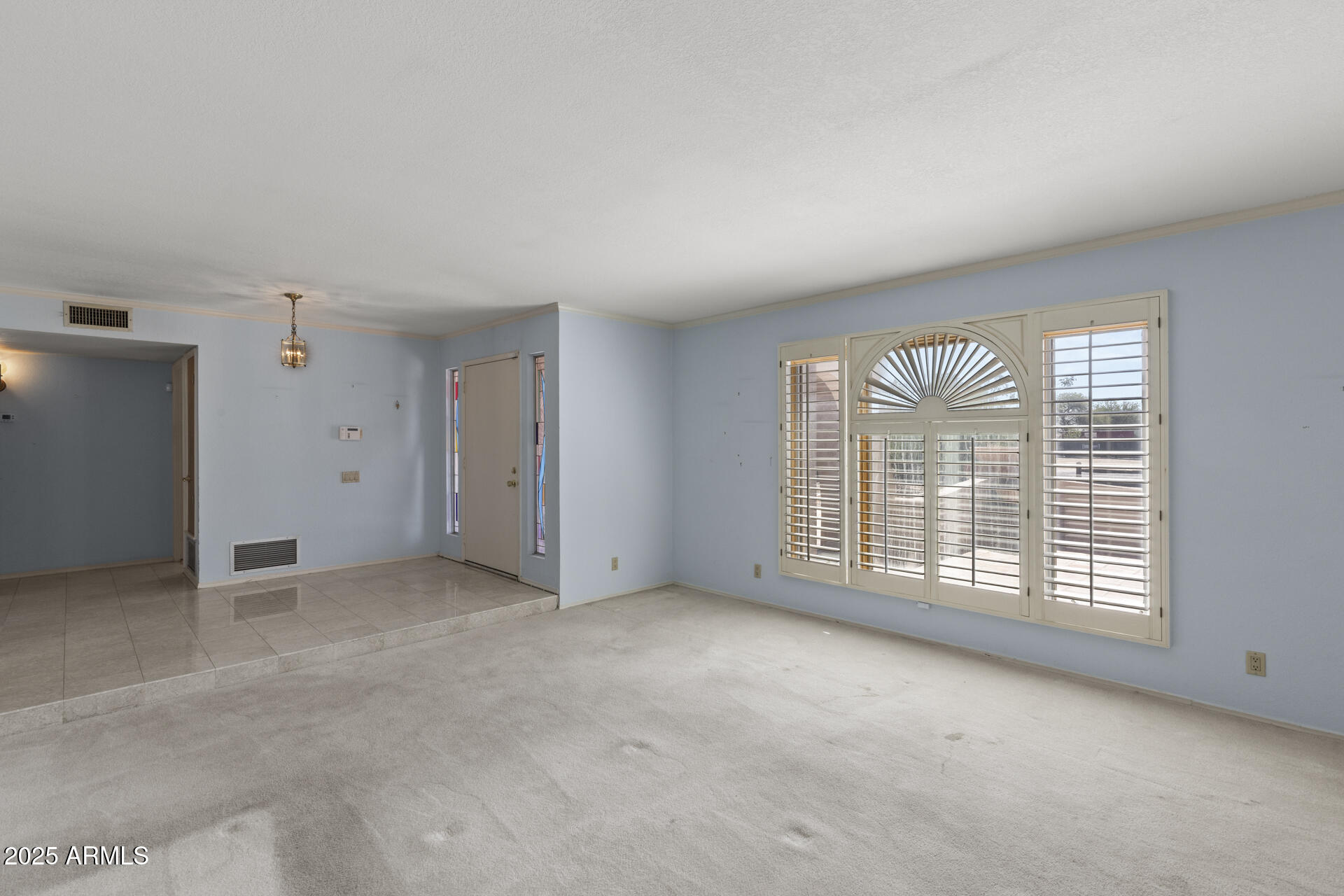 8426 E PARADISE Drive