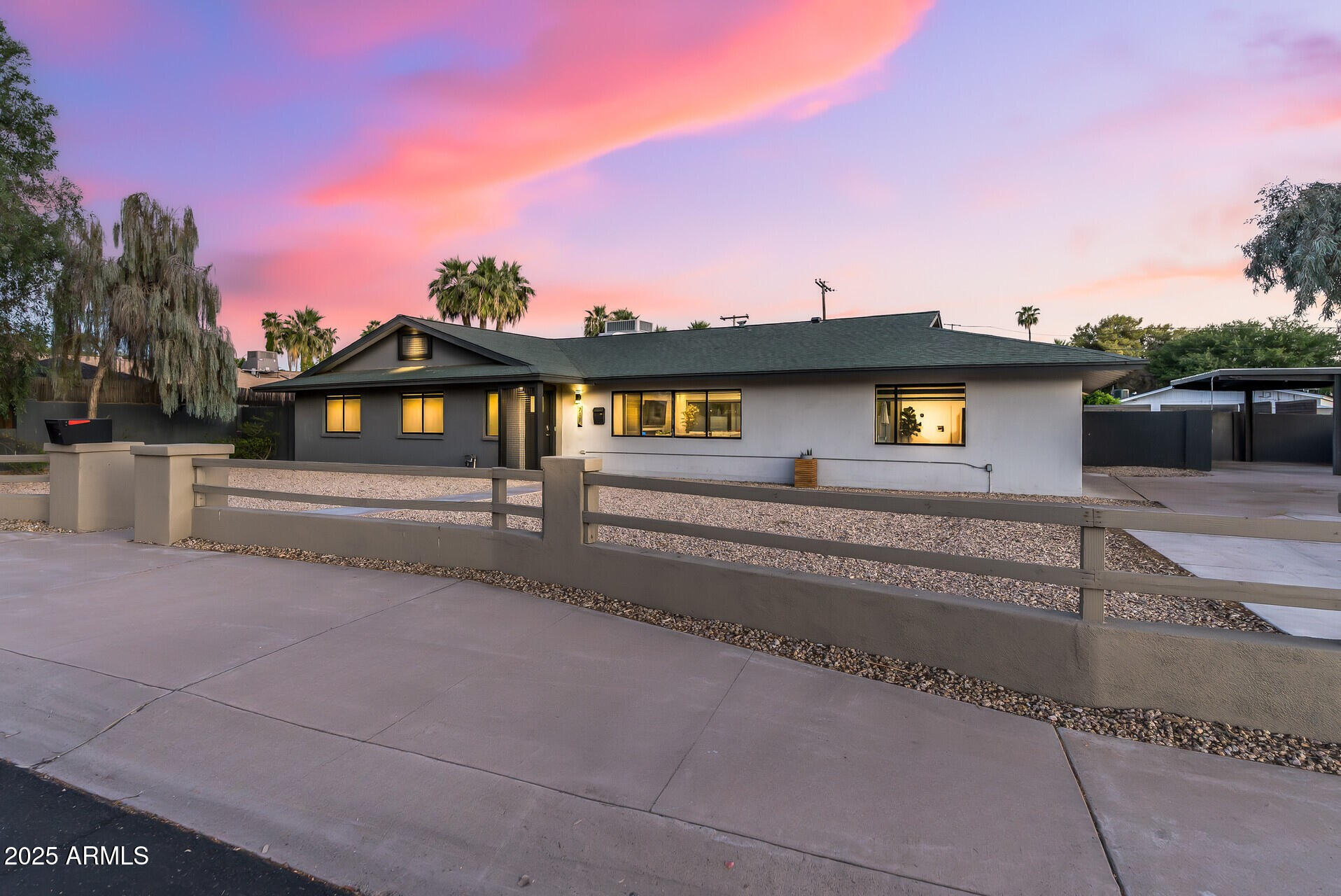 711 W NORTHERN Avenue