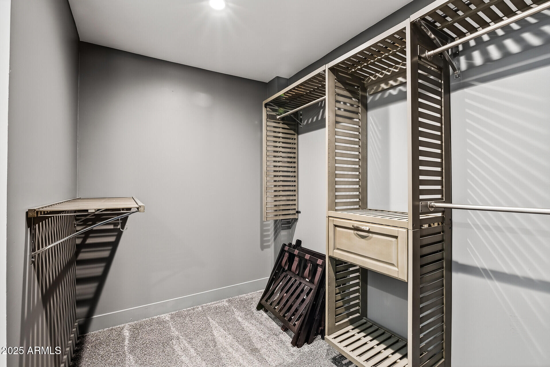 711 W NORTHERN Avenue