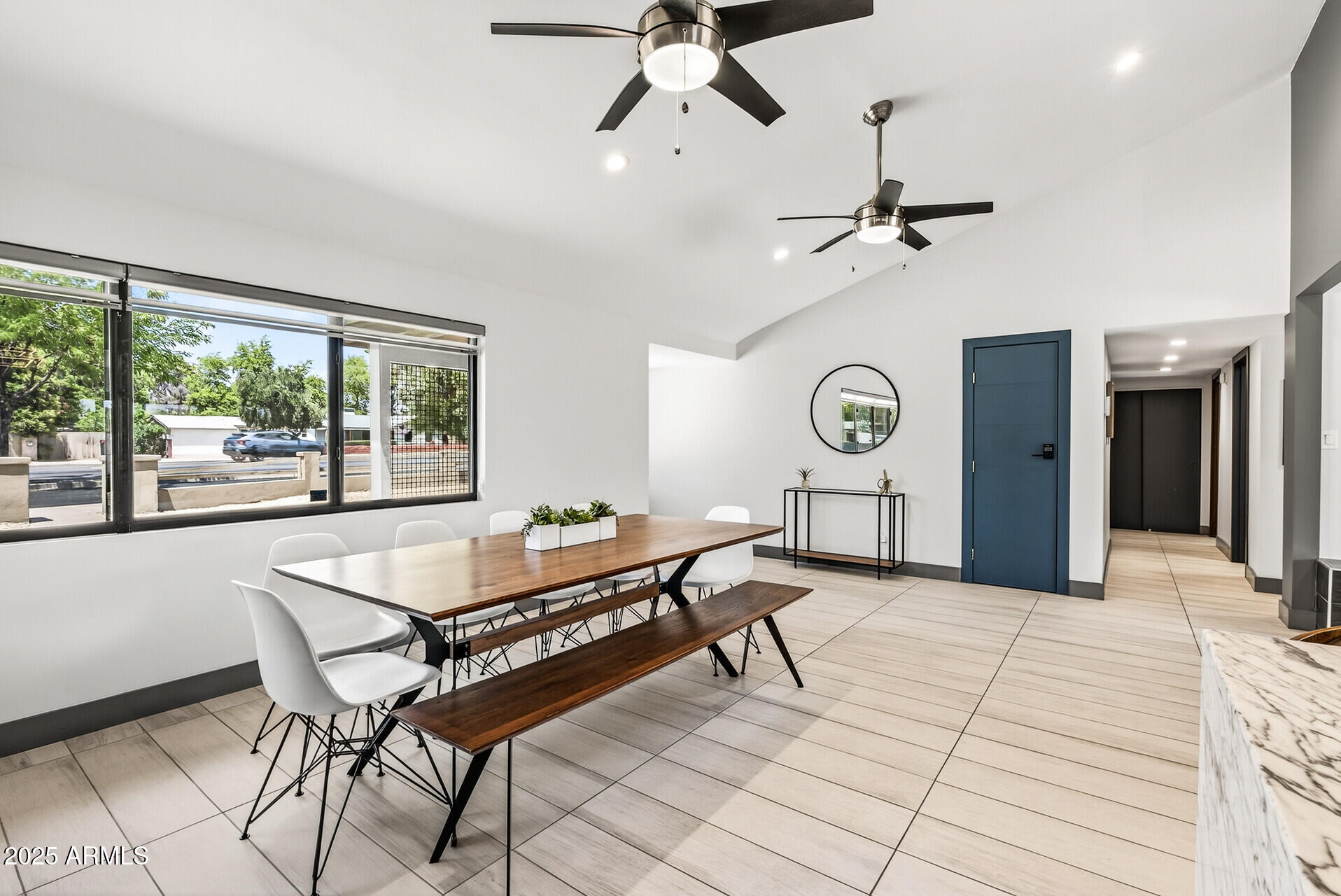 711 W NORTHERN Avenue