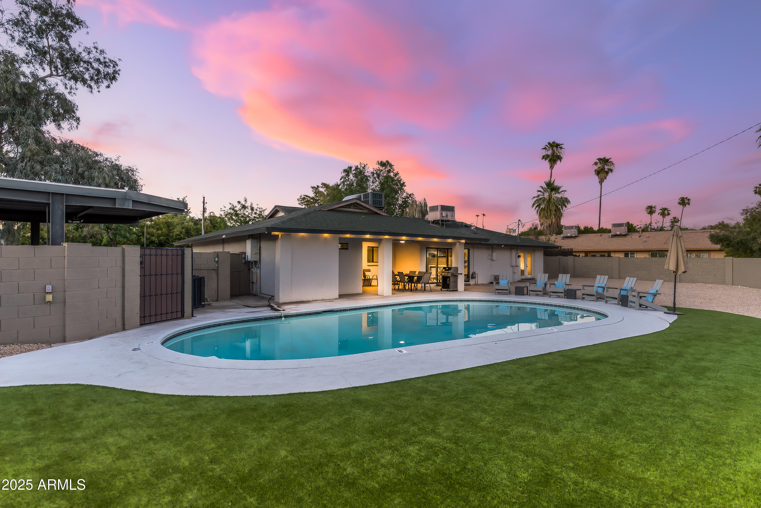 711 W NORTHERN Avenue