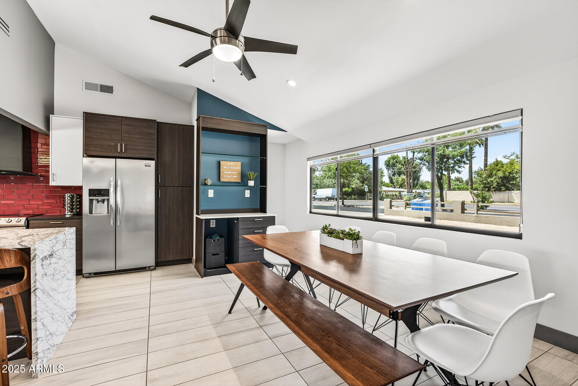 711 W NORTHERN Avenue