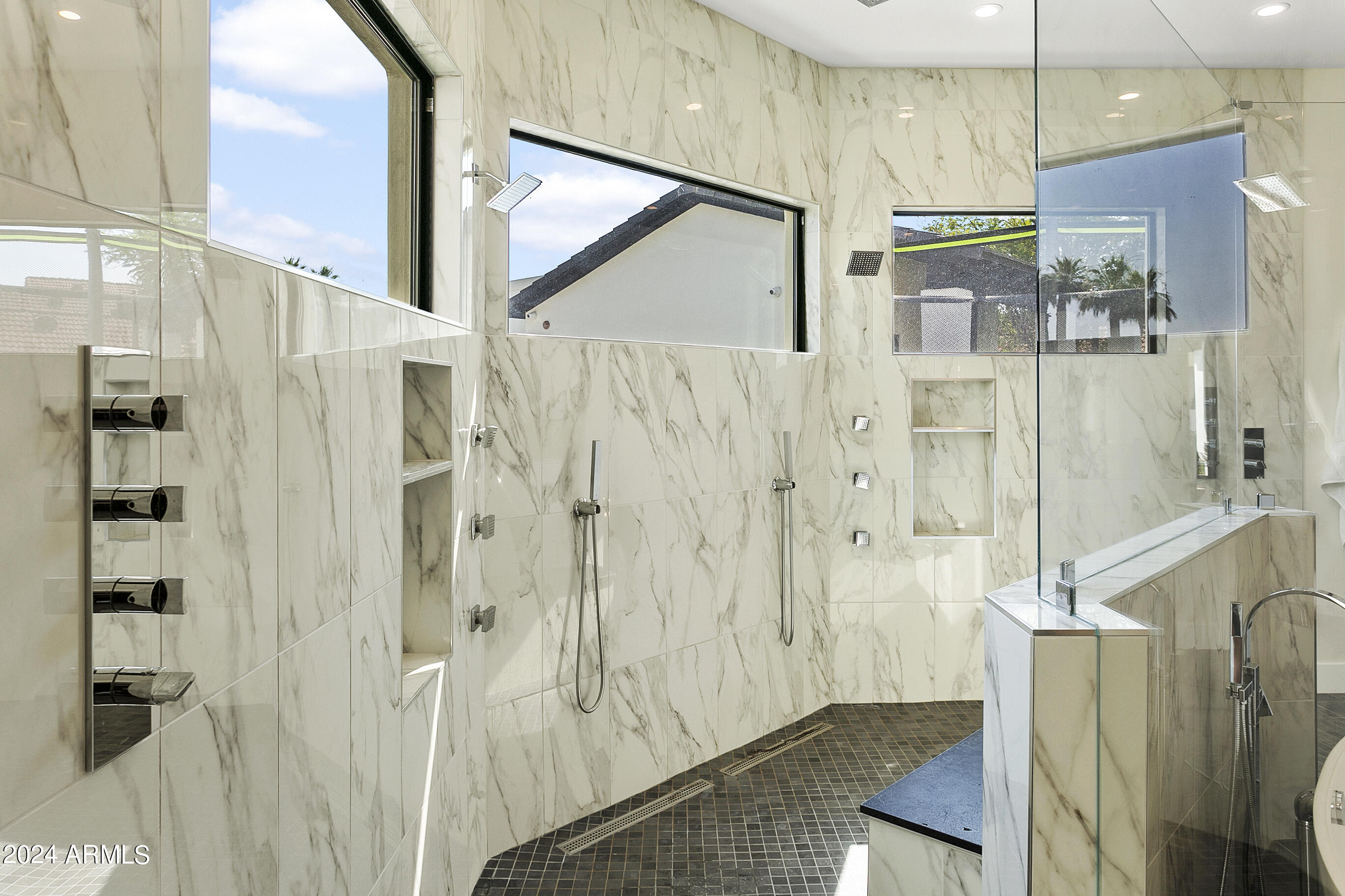 6718 E San Juan Avenue