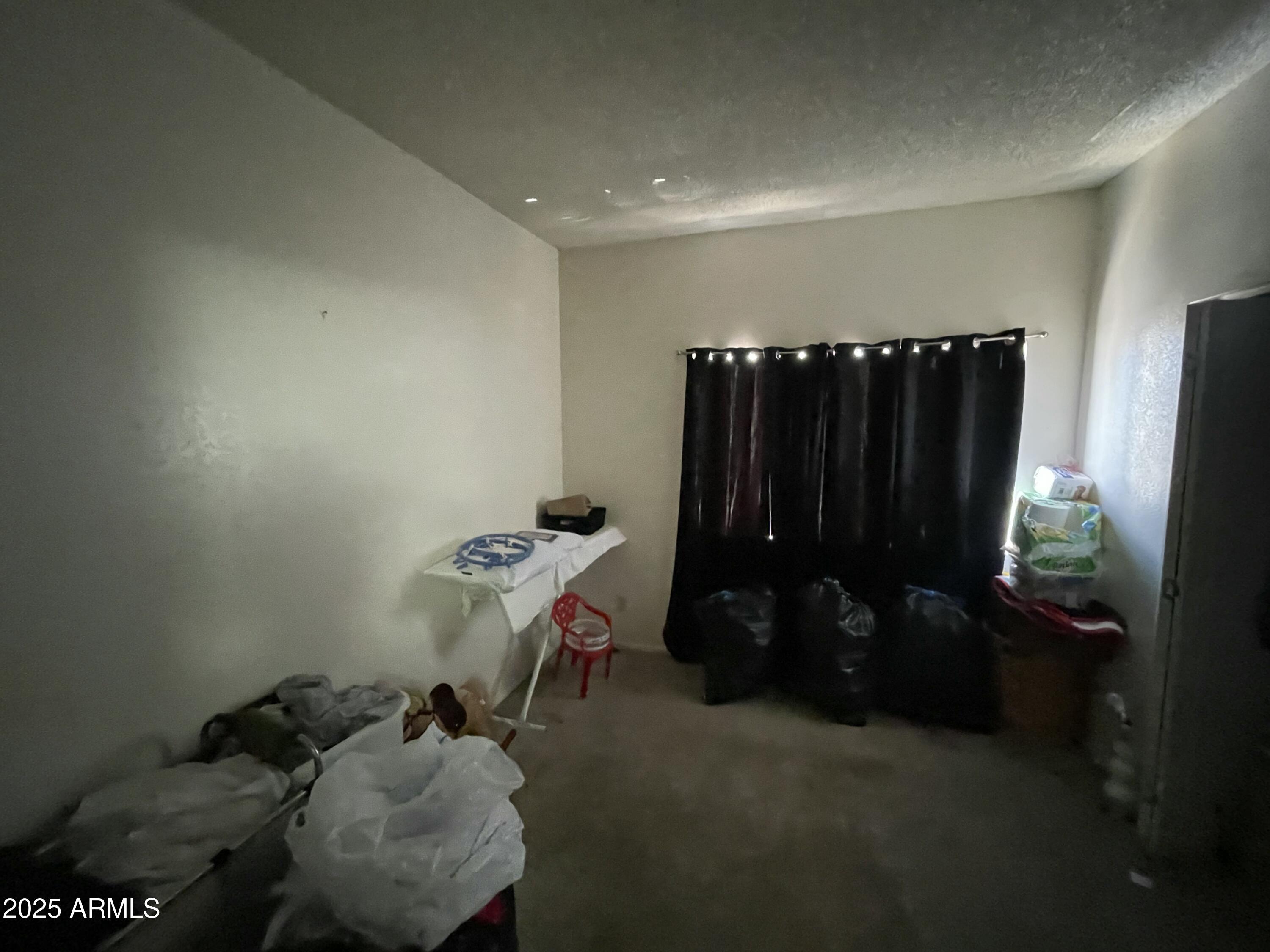 2813 E MONTE CRISTO Avenue