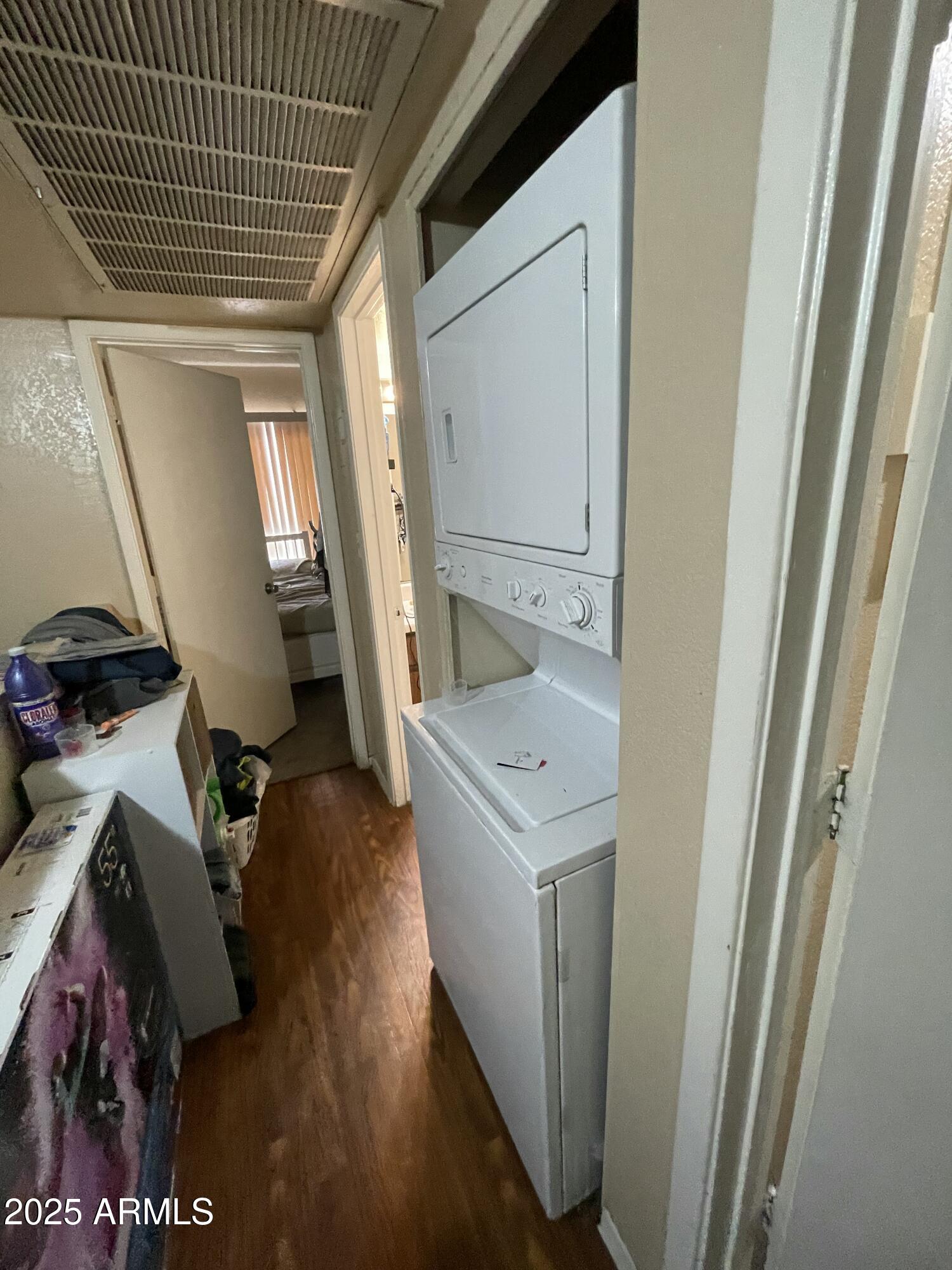 2822 E KATHLEEN Road