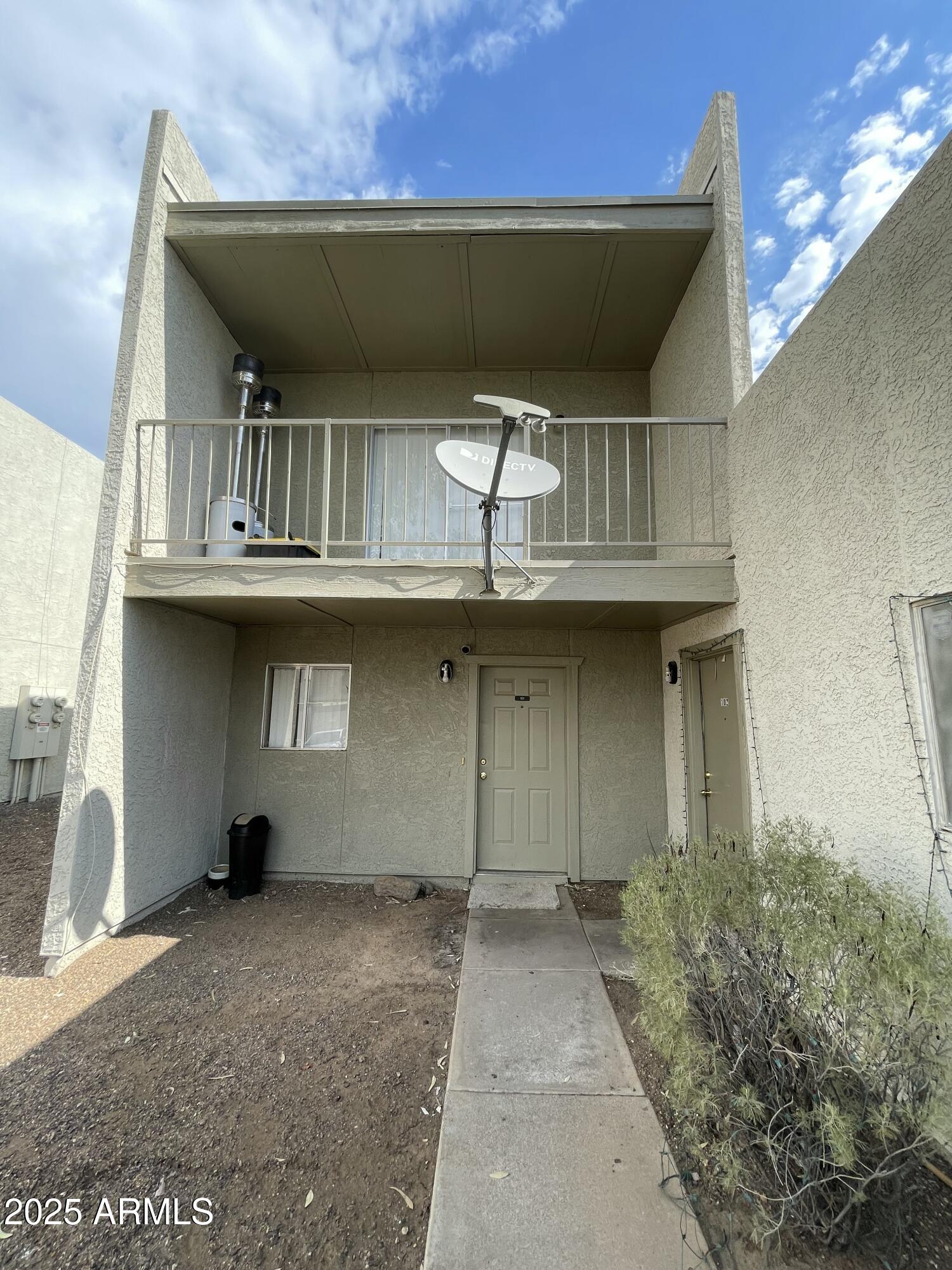 2822 E KATHLEEN Road