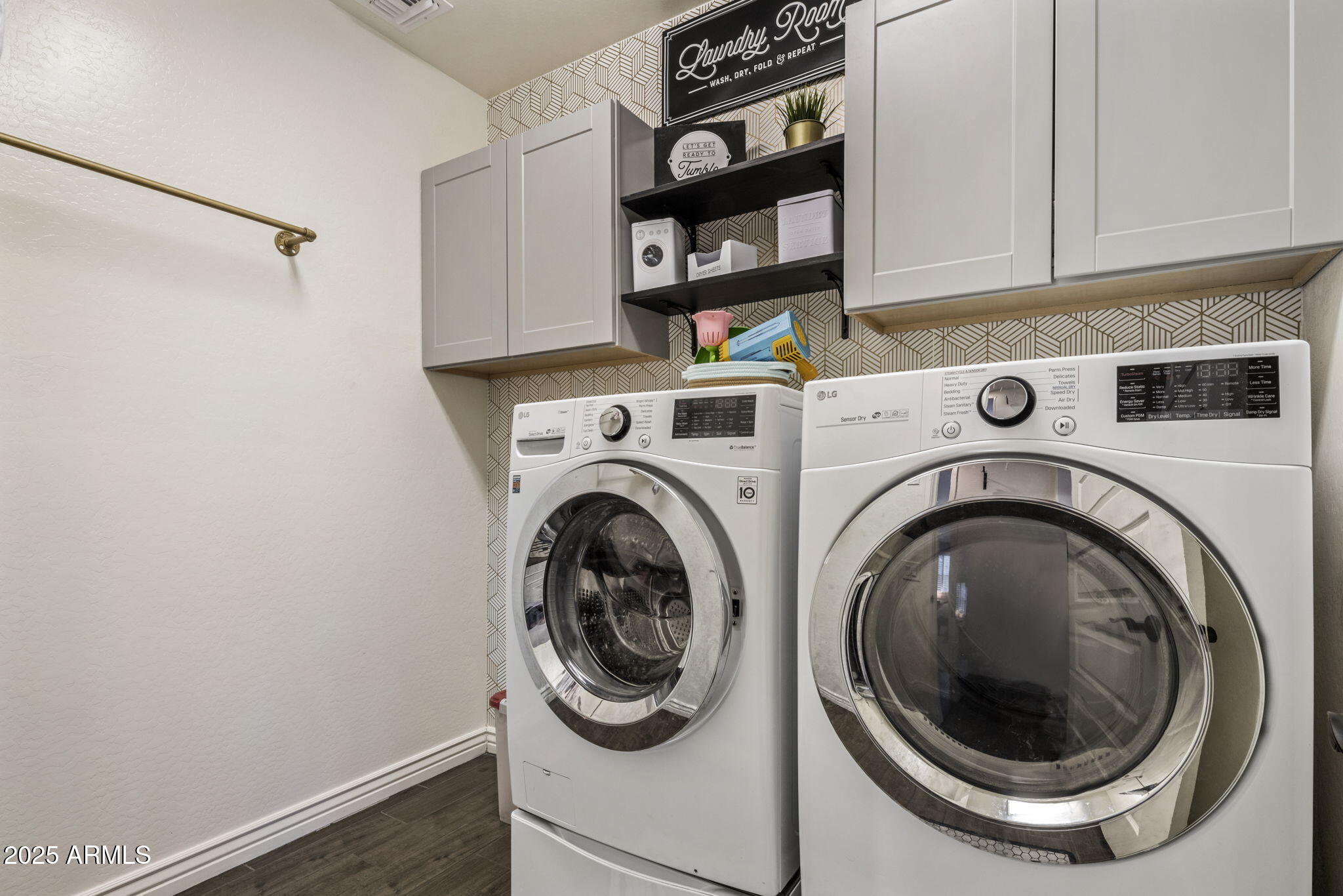 4352 S INTENSITY Drive