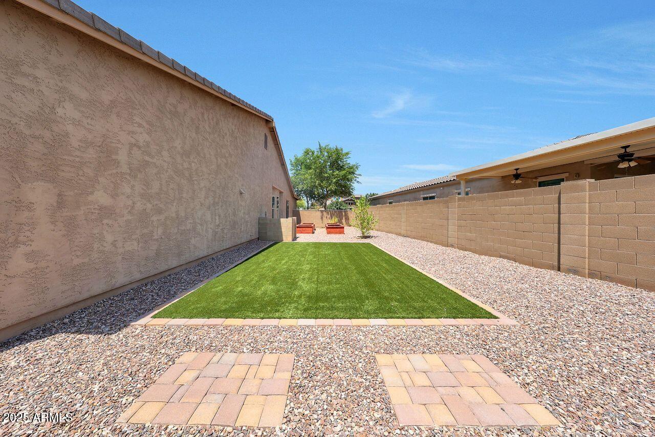 10559 E DIFFRACTION Avenue