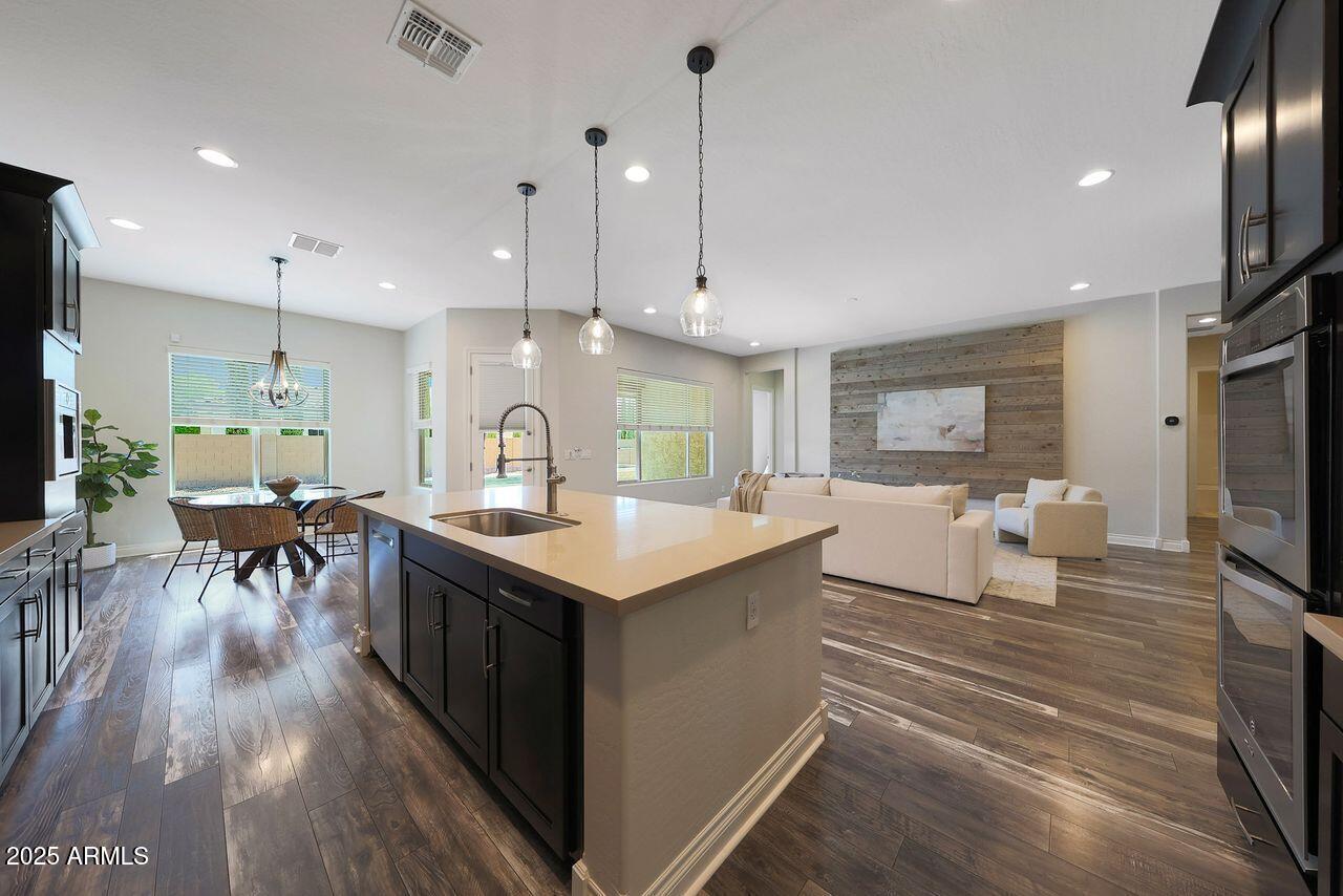 10559 E DIFFRACTION Avenue