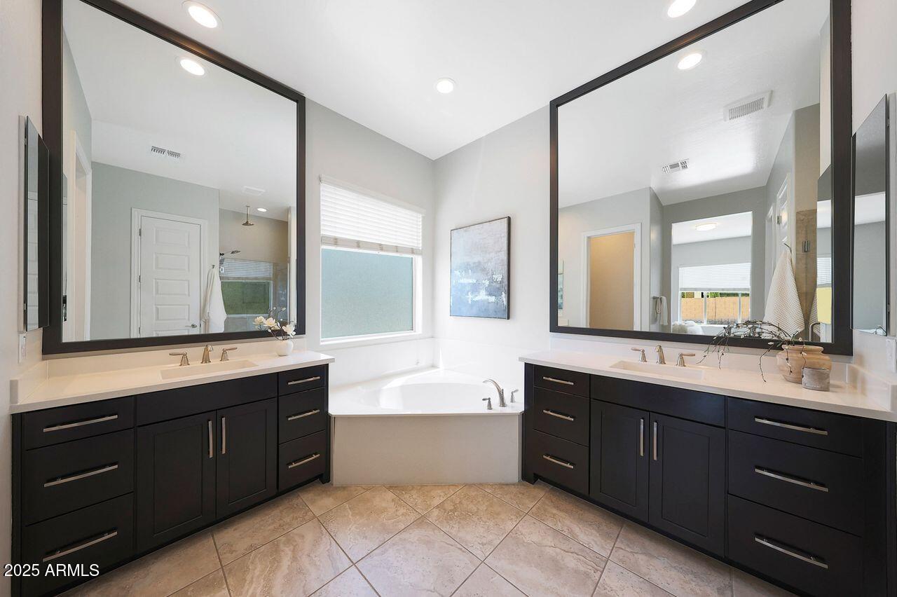 10559 E DIFFRACTION Avenue